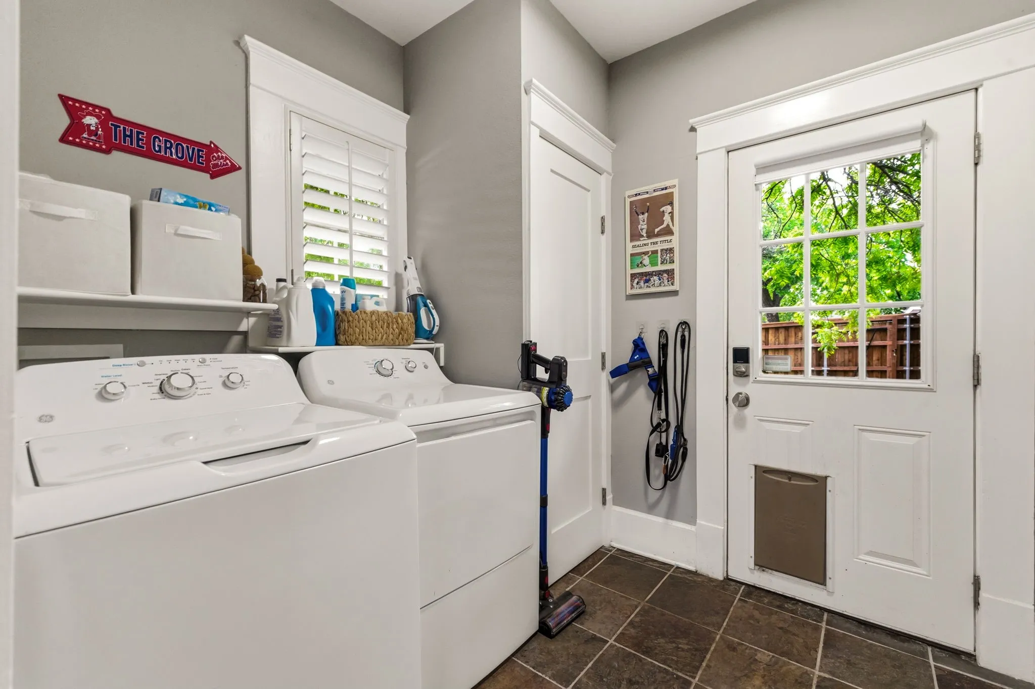 Single Family Residence For Sale in Dallas County , 5701 Velasco Avenue, Dallas, Texas 75206, 2 Bedroom, 2 Bathroom, Garage spaces, 1,603 Sqft, built in 1919, mls#21395415, Real Estate Agent in Dallas, Homes For Sale in Dallas county, Homes For Sale in Dallas, Realtor in Dallas Texas, Real Estate Brokerage Independent Realty Texas, Luminita Cordes Realtor