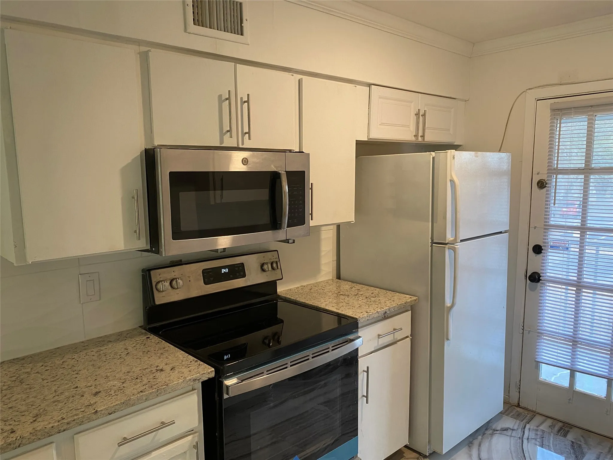 Condominium For Rent in Dallas County , 12888 Montfort Drive 216, Dallas, Texas 75230, 2 Bedroom, 2 Bathroom, Garage spaces, 1,044 Sqft, built in 1968, mls#21388916, Real Estate Agent in Dallas, Homes For Rent in Dallas county, Homes For Rent in Dallas, Realtor in Dallas Texas, Real Estate Brokerage Independent Realty Texas, Luminita Cordes Realtor