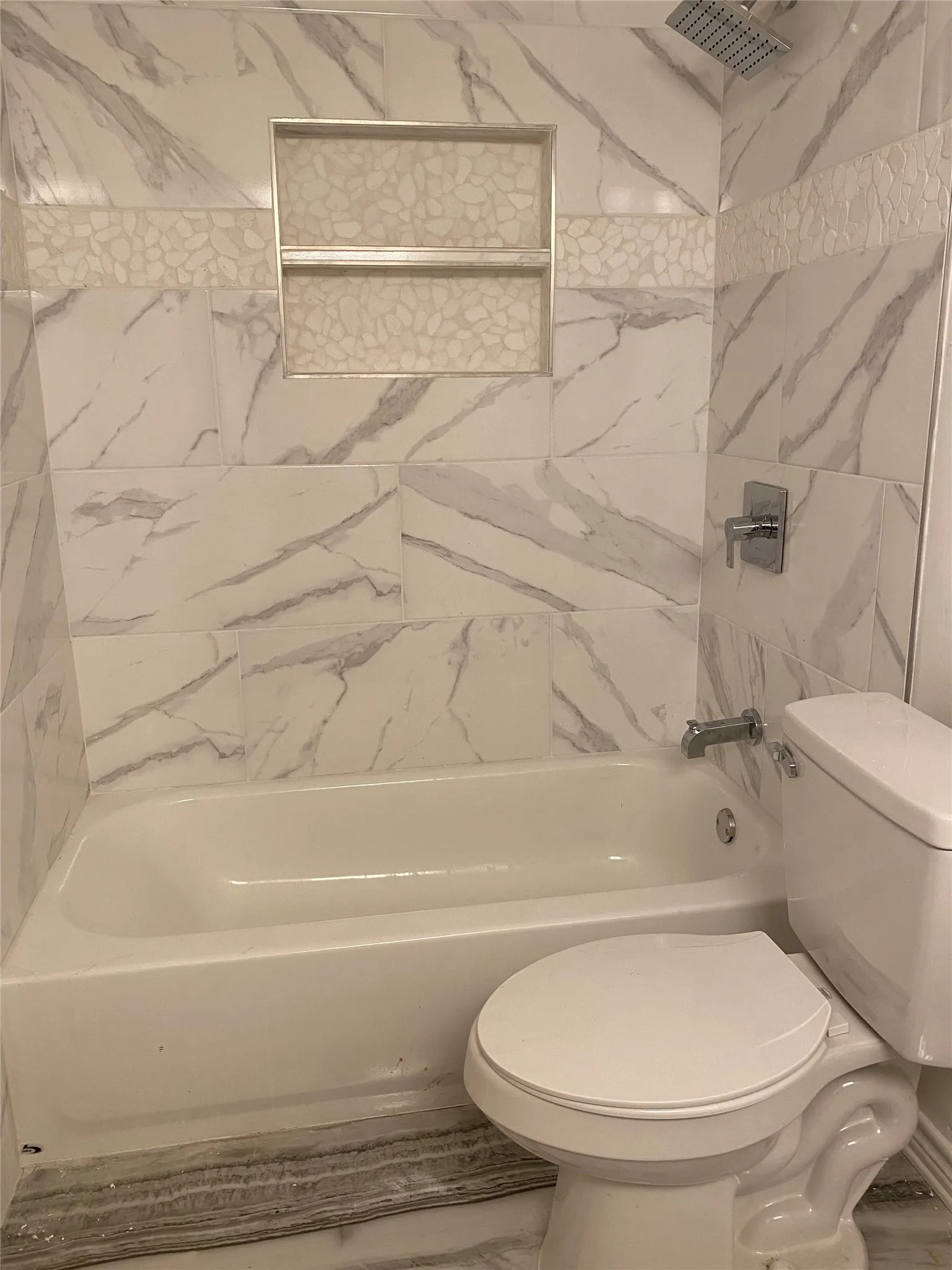 Condominium For Rent in Dallas County , 12888 Montfort Drive 216, Dallas, Texas 75230, 2 Bedroom, 2 Bathroom, Garage spaces, 1,044 Sqft, built in 1968, mls#21388916, Real Estate Agent in Dallas, Homes For Rent in Dallas county, Homes For Rent in Dallas, Realtor in Dallas Texas, Real Estate Brokerage Independent Realty Texas, Luminita Cordes Realtor