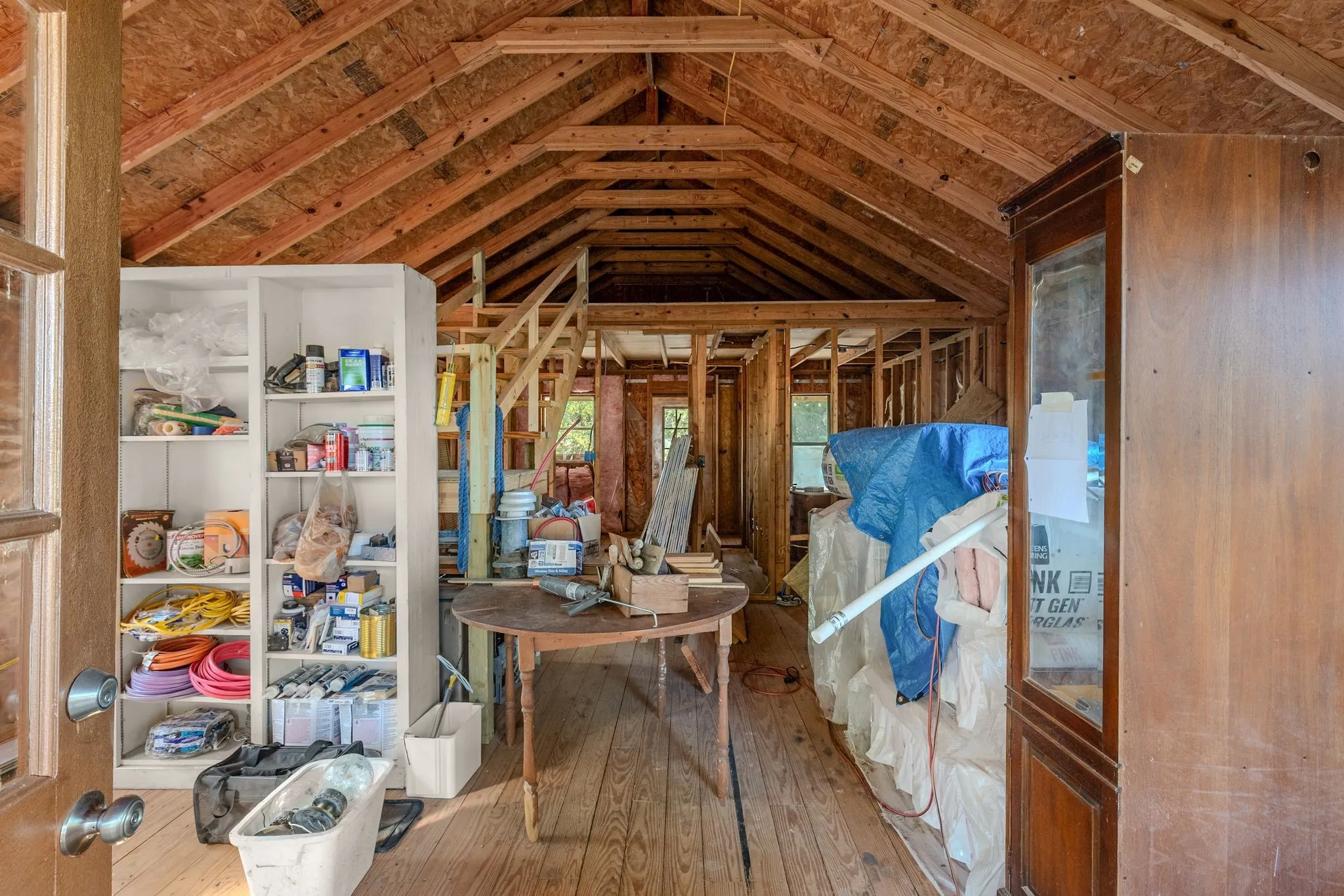 Mobile Home For Sale in Hunt County , 7161 County Road 3223, Lone Oak, Texas 75453, 3 Bedroom, 2 Bathroom, Garage spaces, 1,960 Sqft, built in 1996, mls#21395577, Real Estate Agent in Lone Oak, Homes For Sale in Hunt county, Homes For Sale in Lone Oak, Realtor in Lone Oak Texas, Real Estate Brokerage Independent Realty Texas, Luminita Cordes Realtor
