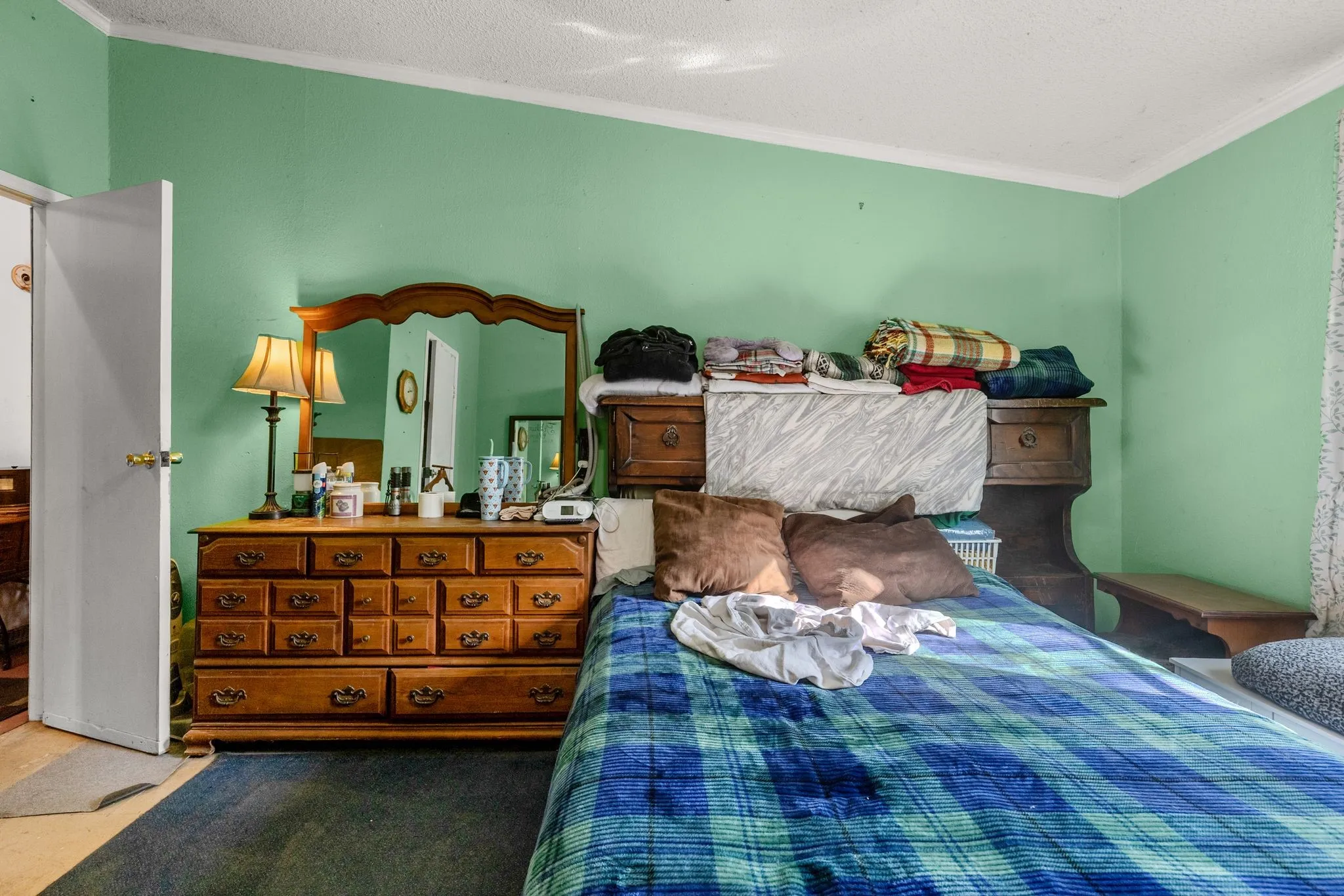 Mobile Home For Sale in Hunt County , 7161 County Road 3223, Lone Oak, Texas 75453, 3 Bedroom, 2 Bathroom, Garage spaces, 1,960 Sqft, built in 1996, mls#21395577, Real Estate Agent in Lone Oak, Homes For Sale in Hunt county, Homes For Sale in Lone Oak, Realtor in Lone Oak Texas, Real Estate Brokerage Independent Realty Texas, Luminita Cordes Realtor