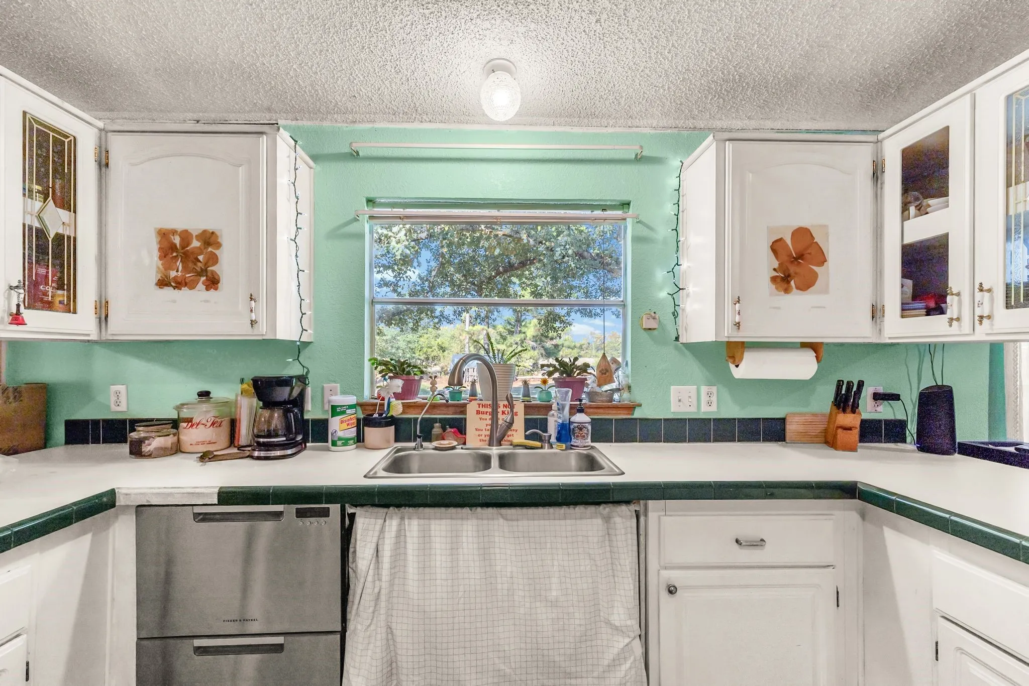 Mobile Home For Sale in Hunt County , 7161 County Road 3223, Lone Oak, Texas 75453, 3 Bedroom, 2 Bathroom, Garage spaces, 1,960 Sqft, built in 1996, mls#21395577, Real Estate Agent in Lone Oak, Homes For Sale in Hunt county, Homes For Sale in Lone Oak, Realtor in Lone Oak Texas, Real Estate Brokerage Independent Realty Texas, Luminita Cordes Realtor