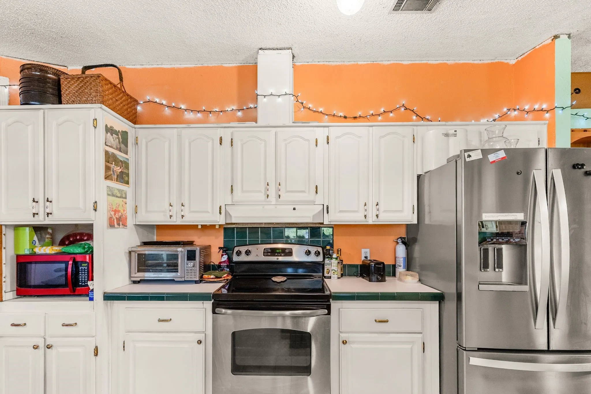 Mobile Home For Sale in Hunt County , 7161 County Road 3223, Lone Oak, Texas 75453, 3 Bedroom, 2 Bathroom, Garage spaces, 1,960 Sqft, built in 1996, mls#21395577, Real Estate Agent in Lone Oak, Homes For Sale in Hunt county, Homes For Sale in Lone Oak, Realtor in Lone Oak Texas, Real Estate Brokerage Independent Realty Texas, Luminita Cordes Realtor