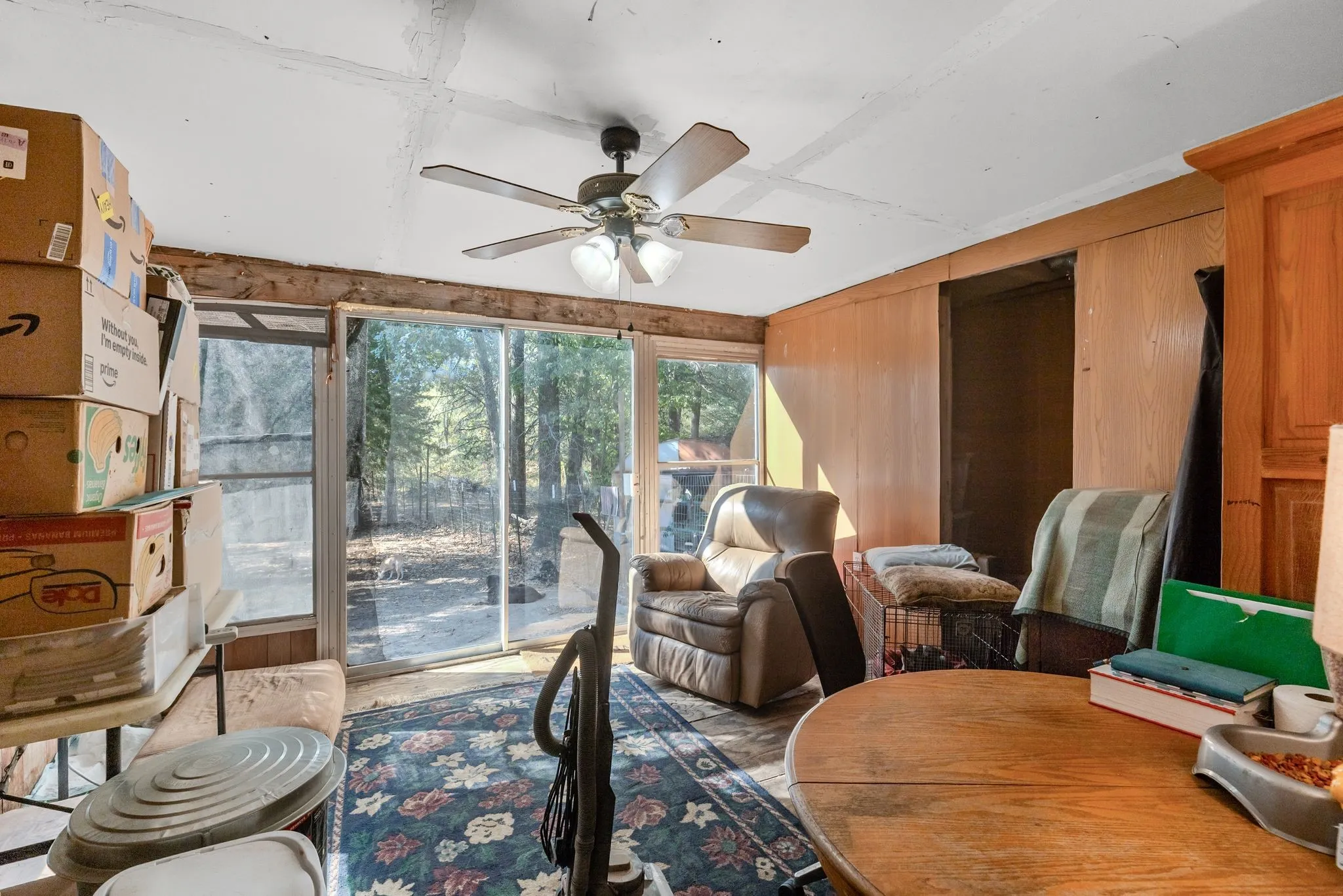 Mobile Home For Sale in Hunt County , 7161 County Road 3223, Lone Oak, Texas 75453, 3 Bedroom, 2 Bathroom, Garage spaces, 1,960 Sqft, built in 1996, mls#21395577, Real Estate Agent in Lone Oak, Homes For Sale in Hunt county, Homes For Sale in Lone Oak, Realtor in Lone Oak Texas, Real Estate Brokerage Independent Realty Texas, Luminita Cordes Realtor