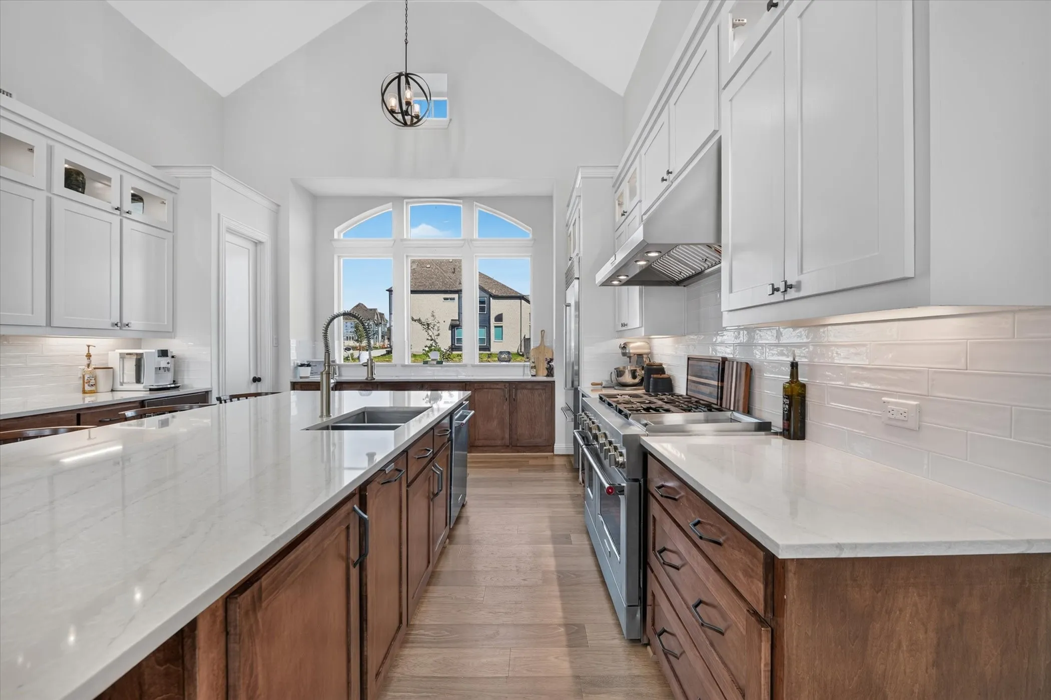 Single Family Residence For Sale in Ellis County , 3502 Burdock Lane, Venus, Texas 76084, 5 Bedroom, 4 Bathroom, 2 Garage spaces, 3,130 Sqft, built in 2025, mls#21395508, Real Estate Agent in Venus, Homes For Sale in Ellis county, Homes For Sale in Venus, Realtor in Venus Texas, Real Estate Brokerage Independent Realty Texas, Luminita Cordes Realtor