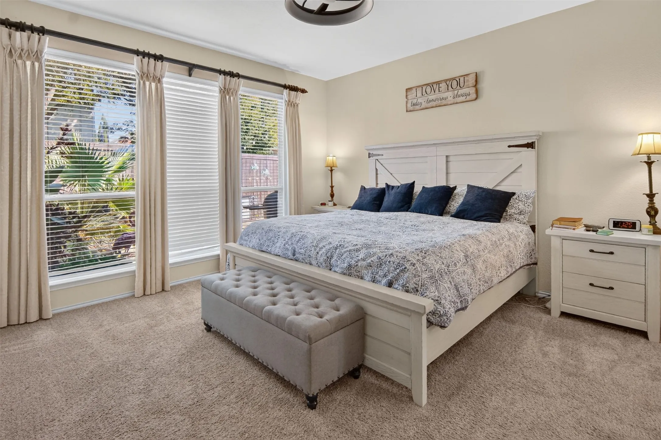Single Family Residence For Sale in Tarrant County , 6505 Aberdeen Drive, North Richland Hills, Texas 76180, 4 Bedroom, 3 Bathroom, 2 Garage spaces, 2,515 Sqft, built in 2002, mls#21394634, Real Estate Agent in North Richland Hills, Homes For Sale in Tarrant county, Homes For Sale in North Richland Hills, Realtor in North Richland Hills Texas, Real Estate Brokerage Independent Realty Texas, Luminita Cordes Realtor