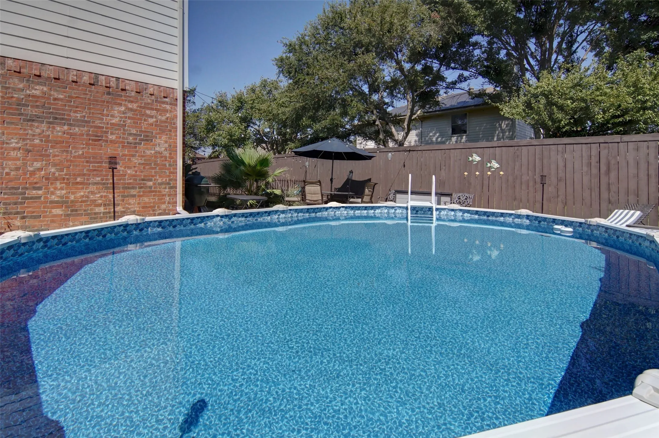 Single Family Residence For Sale in Tarrant County , 6505 Aberdeen Drive, North Richland Hills, Texas 76180, 4 Bedroom, 3 Bathroom, 2 Garage spaces, 2,515 Sqft, built in 2002, mls#21394634, Real Estate Agent in North Richland Hills, Homes For Sale in Tarrant county, Homes For Sale in North Richland Hills, Realtor in North Richland Hills Texas, Real Estate Brokerage Independent Realty Texas, Luminita Cordes Realtor