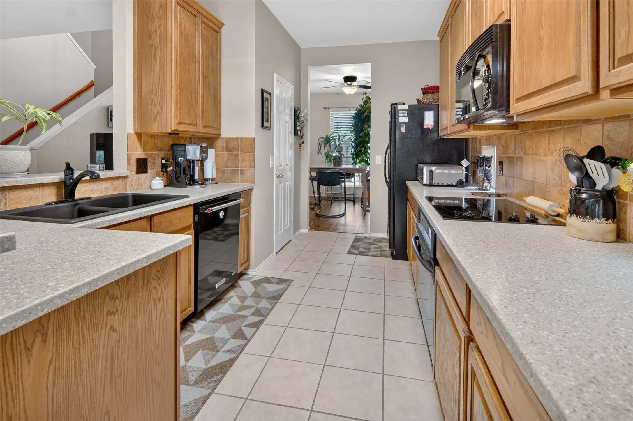 Single Family Residence For Sale in Tarrant County , 6505 Aberdeen Drive, North Richland Hills, Texas 76180, 4 Bedroom, 3 Bathroom, 2 Garage spaces, 2,515 Sqft, built in 2002, mls#21394634, Real Estate Agent in North Richland Hills, Homes For Sale in Tarrant county, Homes For Sale in North Richland Hills, Realtor in North Richland Hills Texas, Real Estate Brokerage Independent Realty Texas, Luminita Cordes Realtor