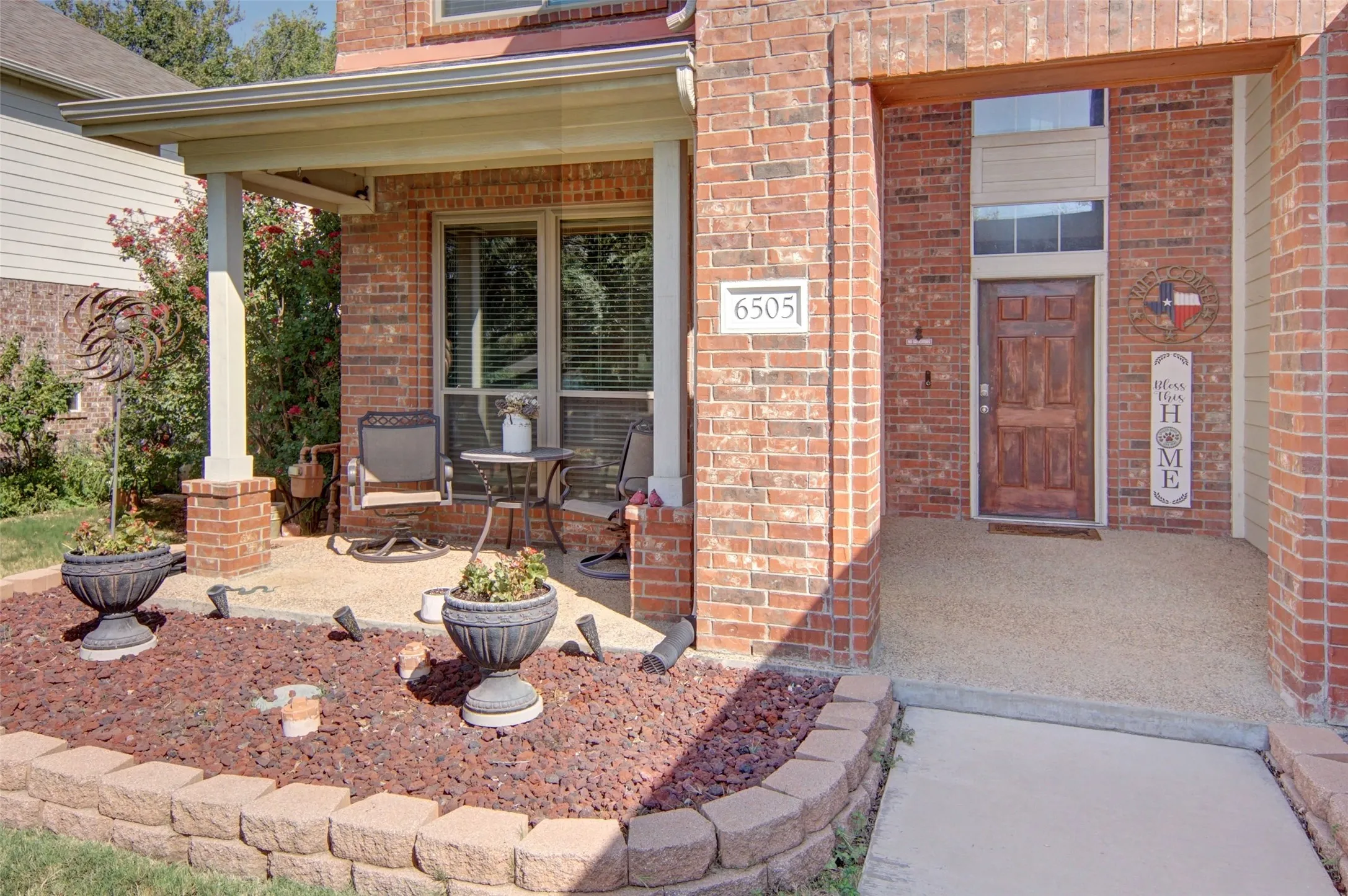Single Family Residence For Sale in Tarrant County , 6505 Aberdeen Drive, North Richland Hills, Texas 76180, 4 Bedroom, 3 Bathroom, 2 Garage spaces, 2,515 Sqft, built in 2002, mls#21394634, Real Estate Agent in North Richland Hills, Homes For Sale in Tarrant county, Homes For Sale in North Richland Hills, Realtor in North Richland Hills Texas, Real Estate Brokerage Independent Realty Texas, Luminita Cordes Realtor