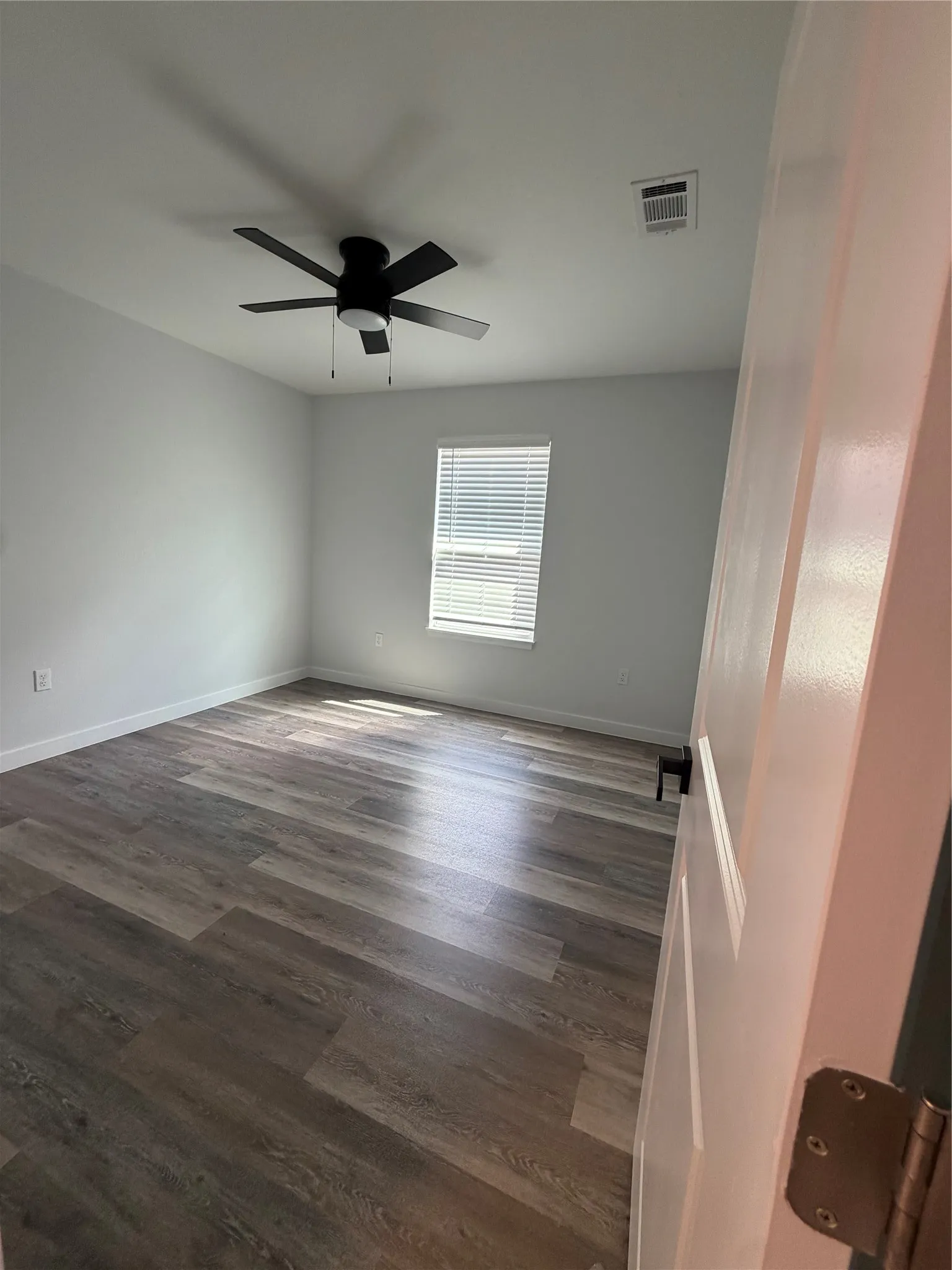 Single Family Residence For Sale in Hood County , 3007 Rockwood Drive, Granbury, Texas 76048, 3 Bedroom, 2 Bathroom, Garage spaces, 1,320 Sqft, built in 2023, mls#21395363, Real Estate Agent in Granbury, Homes For Sale in Hood county, Homes For Sale in Granbury, Realtor in Granbury Texas, Real Estate Brokerage Independent Realty Texas, Luminita Cordes Realtor