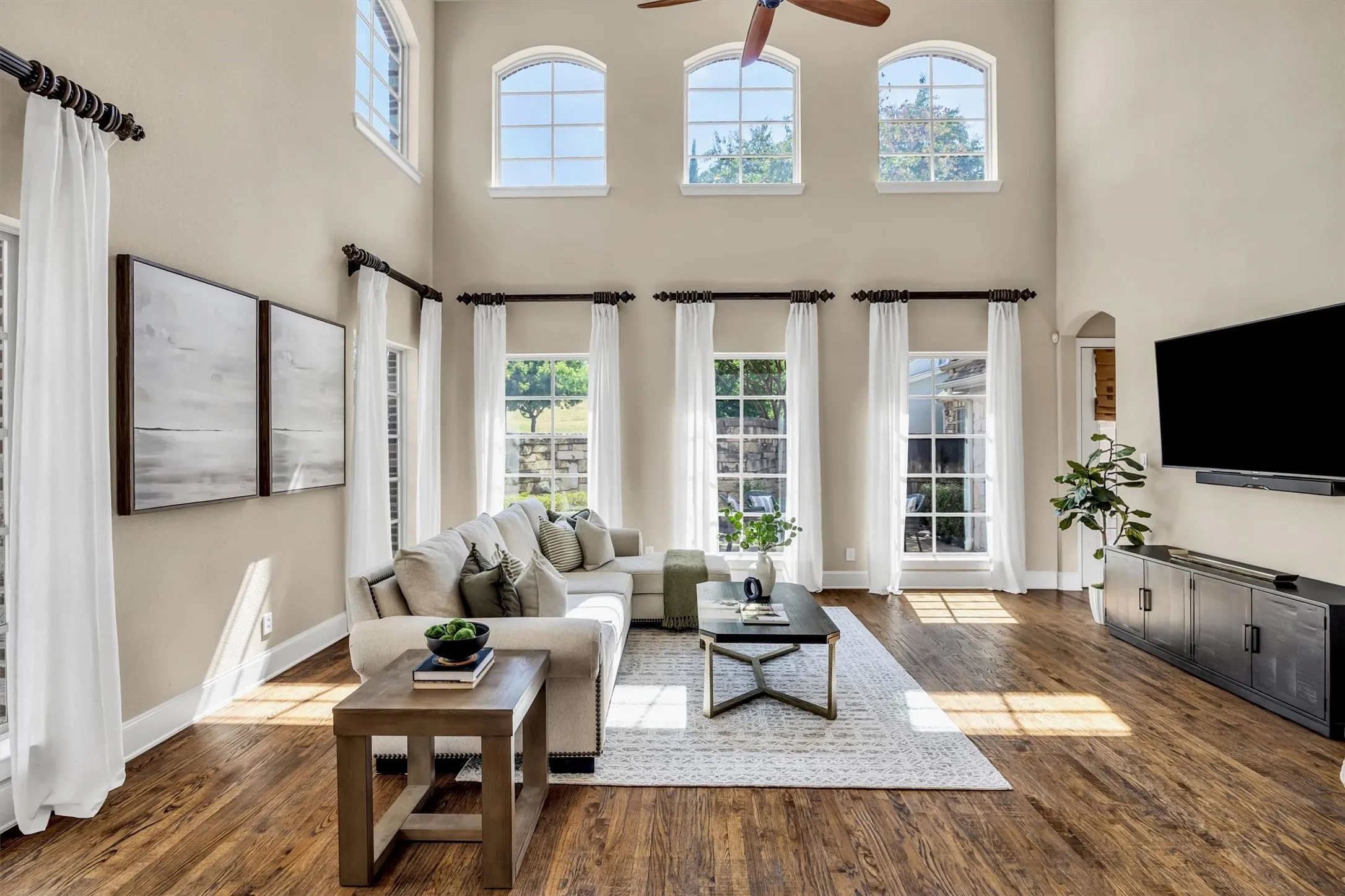 Townhouse For Sale in Denton County , 2624 Grail Maiden Court, Lewisville, Texas 75056, 3 Bedroom, 4 Bathroom, 2 Garage spaces, 3,696 Sqft, built in 2006, mls#21394772, Real Estate Agent in Lewisville, Homes For Sale in Denton county, Homes For Sale in Lewisville, Realtor in Lewisville Texas, Real Estate Brokerage Independent Realty Texas, Luminita Cordes Realtor