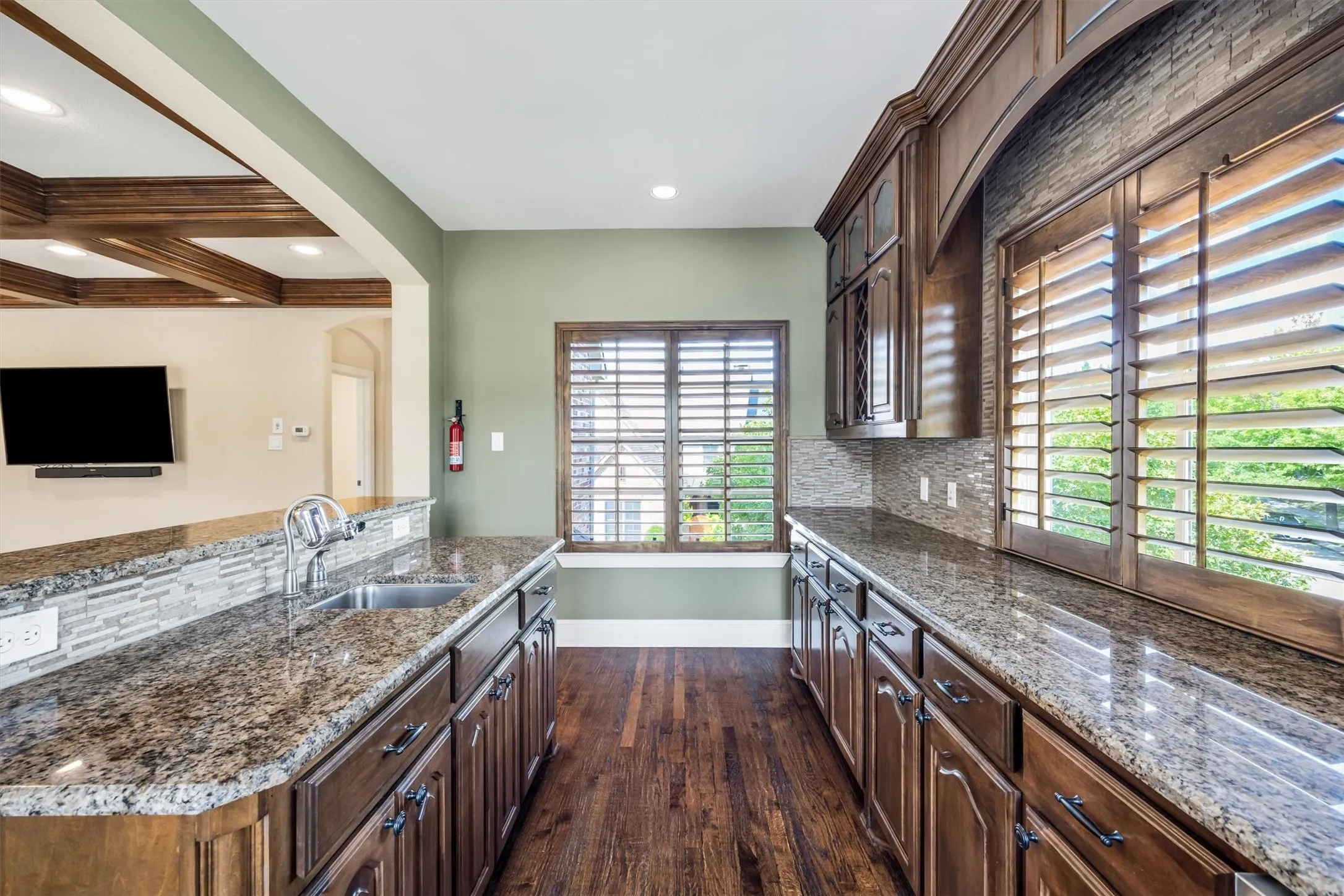 Townhouse For Sale in Denton County , 2624 Grail Maiden Court, Lewisville, Texas 75056, 3 Bedroom, 4 Bathroom, 2 Garage spaces, 3,696 Sqft, built in 2006, mls#21394772, Real Estate Agent in Lewisville, Homes For Sale in Denton county, Homes For Sale in Lewisville, Realtor in Lewisville Texas, Real Estate Brokerage Independent Realty Texas, Luminita Cordes Realtor