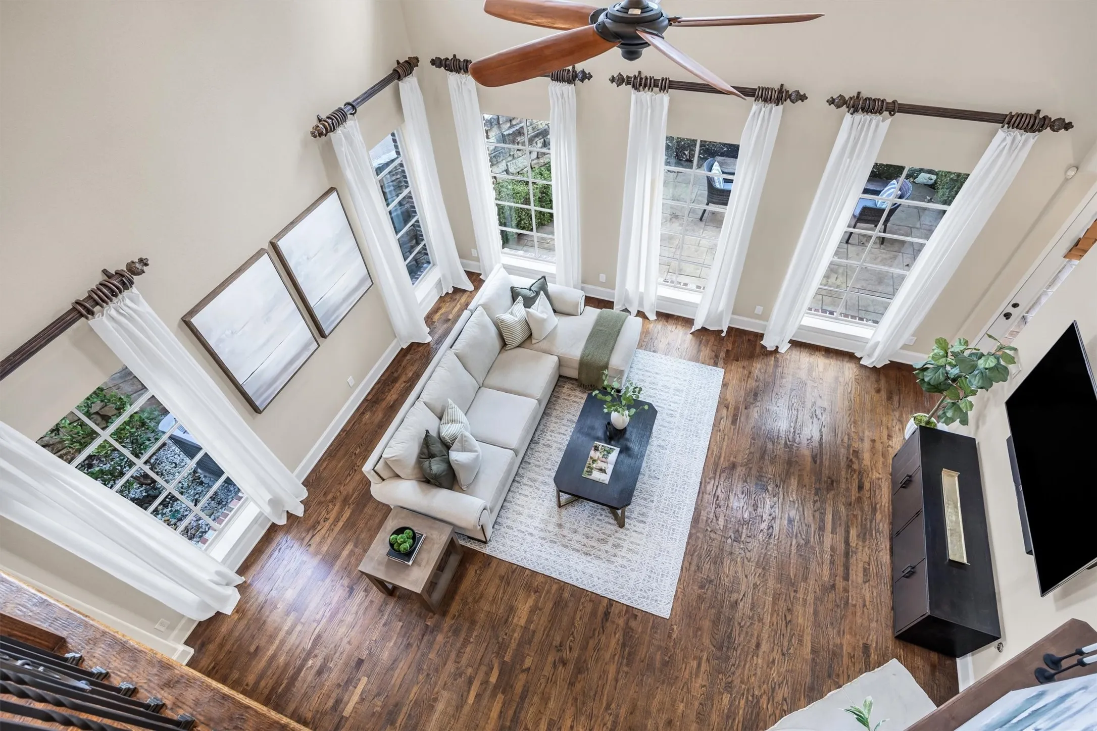 Townhouse For Sale in Denton County , 2624 Grail Maiden Court, Lewisville, Texas 75056, 3 Bedroom, 4 Bathroom, 2 Garage spaces, 3,696 Sqft, built in 2006, mls#21394772, Real Estate Agent in Lewisville, Homes For Sale in Denton county, Homes For Sale in Lewisville, Realtor in Lewisville Texas, Real Estate Brokerage Independent Realty Texas, Luminita Cordes Realtor