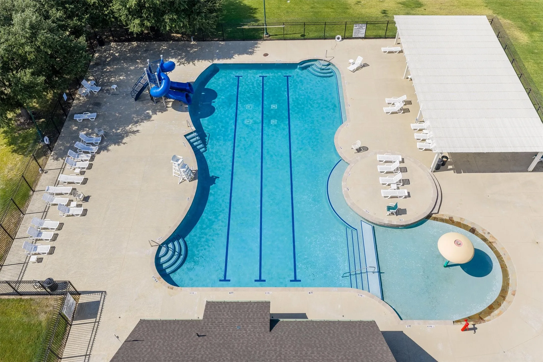 Townhouse For Sale in Denton County , 2624 Grail Maiden Court, Lewisville, Texas 75056, 3 Bedroom, 4 Bathroom, 2 Garage spaces, 3,696 Sqft, built in 2006, mls#21394772, Real Estate Agent in Lewisville, Homes For Sale in Denton county, Homes For Sale in Lewisville, Realtor in Lewisville Texas, Real Estate Brokerage Independent Realty Texas, Luminita Cordes Realtor