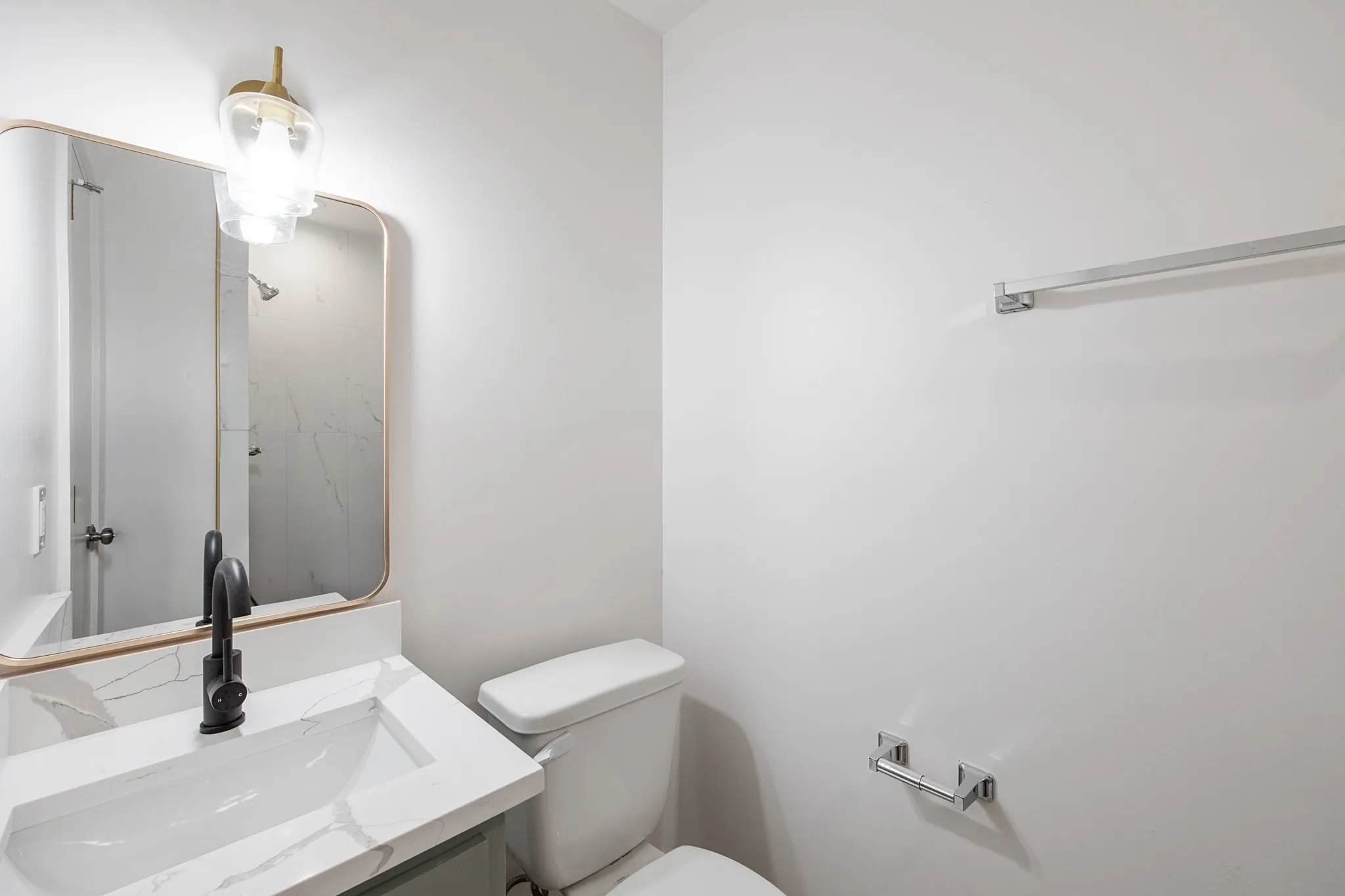 Single Family Residence For Rent in Grayson County , 1606 N Woods Street, Sherman, Texas 75092, 3 Bedroom, 3 Bathroom, 1 Garage spaces, 2,097 Sqft, built in 1949, mls#21395588, Real Estate Agent in Sherman, Homes For Rent in Grayson county, Homes For Rent in Sherman, Realtor in Sherman Texas, Real Estate Brokerage Independent Realty Texas, Luminita Cordes Realtor