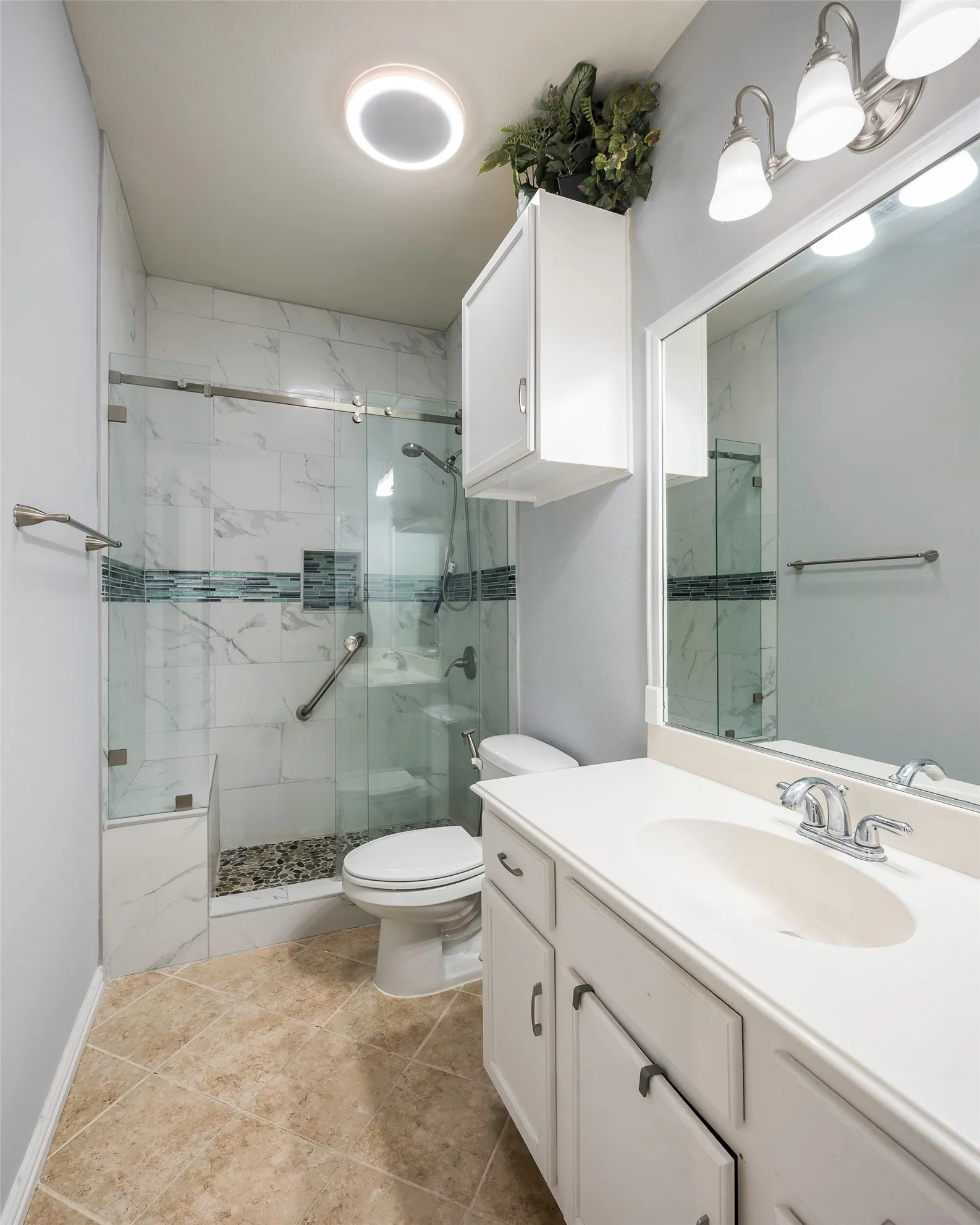 Single Family Residence For Sale in Denton County , 2544 Jacobson Drive, Lewisville, Texas 75067, 3 Bedroom, 4 Bathroom, 2 Garage spaces, 2,565 Sqft, built in 2007, mls#21395592, Real Estate Agent in Lewisville, Homes For Sale in Denton county, Homes For Sale in Lewisville, Realtor in Lewisville Texas, Real Estate Brokerage Independent Realty Texas, Luminita Cordes Realtor