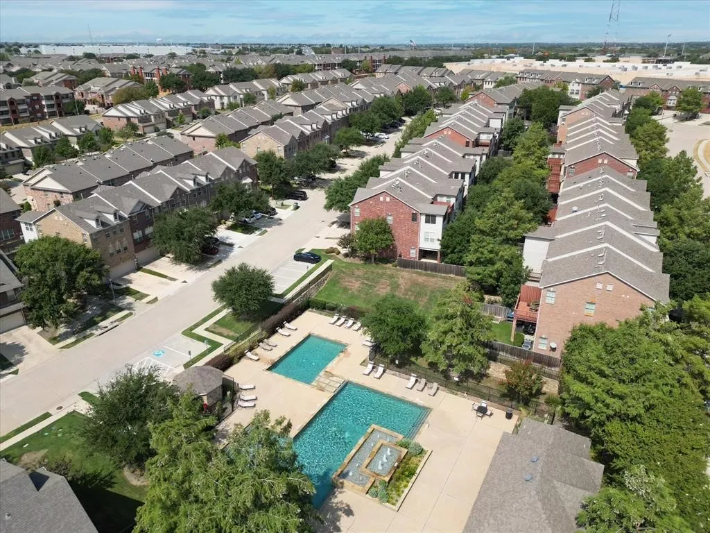 Single Family Residence For Sale in Denton County , 2544 Jacobson Drive, Lewisville, Texas 75067, 3 Bedroom, 4 Bathroom, 2 Garage spaces, 2,565 Sqft, built in 2007, mls#21395592, Real Estate Agent in Lewisville, Homes For Sale in Denton county, Homes For Sale in Lewisville, Realtor in Lewisville Texas, Real Estate Brokerage Independent Realty Texas, Luminita Cordes Realtor