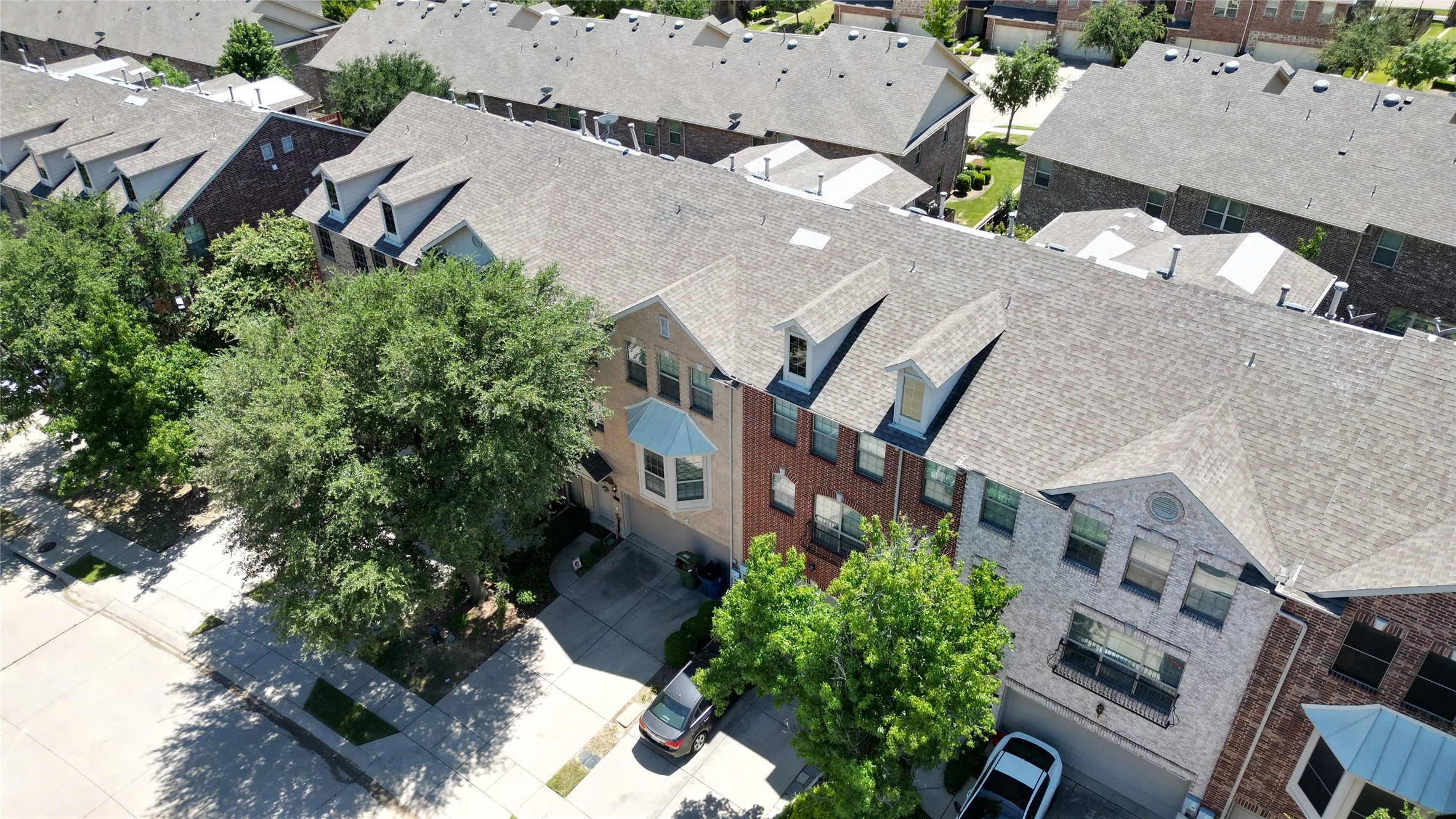 Single Family Residence For Sale in Denton County , 2544 Jacobson Drive, Lewisville, Texas 75067, 3 Bedroom, 4 Bathroom, 2 Garage spaces, 2,565 Sqft, built in 2007, mls#21395592, Real Estate Agent in Lewisville, Homes For Sale in Denton county, Homes For Sale in Lewisville, Realtor in Lewisville Texas, Real Estate Brokerage Independent Realty Texas, Luminita Cordes Realtor