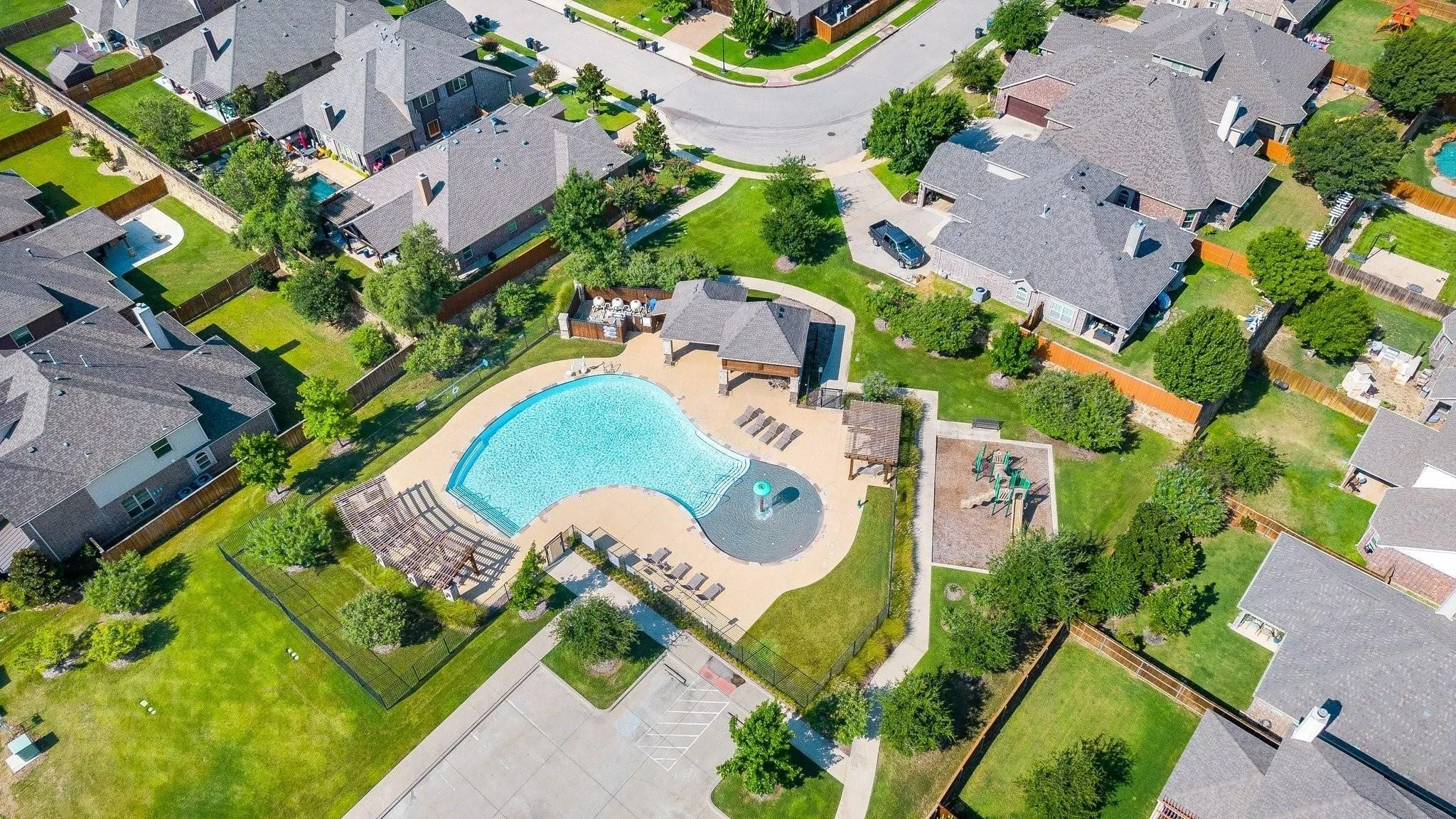 Single Family Residence For Rent in Tarrant County , 12961 Steadman Farms Drive, Fort Worth, Texas 76244, 5 Bedroom, 4 Bathroom, 2 Garage spaces, 3,585 Sqft, built in 2014, mls#21394828, Real Estate Agent in Fort Worth, Homes For Rent in Tarrant county, Homes For Rent in Fort Worth, Realtor in Fort Worth Texas, Real Estate Brokerage Independent Realty Texas, Luminita Cordes Realtor