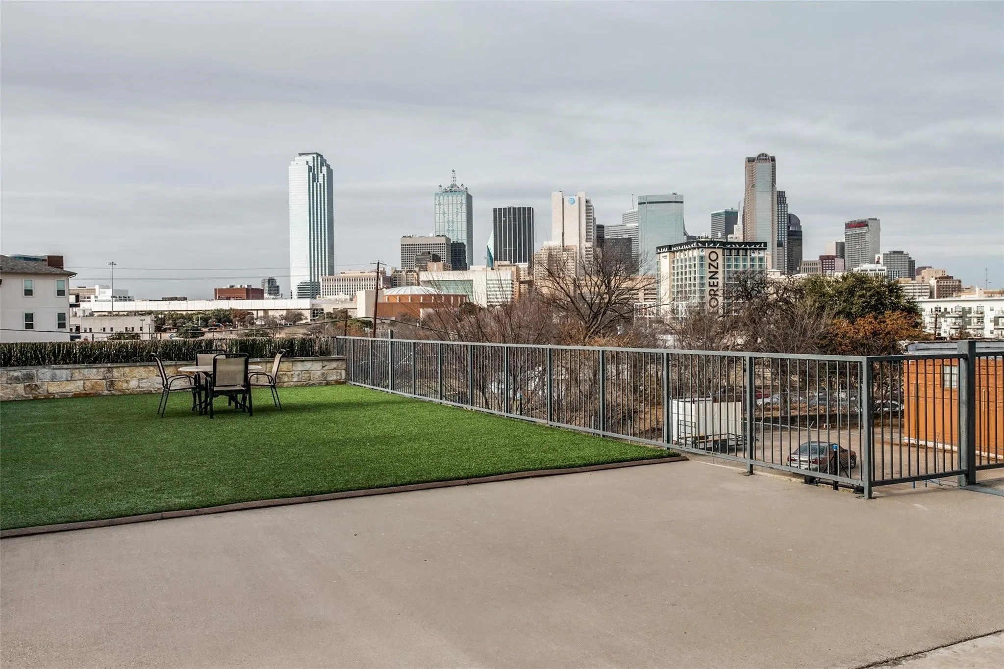 Condominium For Sale in Dallas County , 1001 Belleview Street 104, Dallas, Texas 75215, 1 Bedroom, 2 Bathroom, 1 Garage spaces, 836 Sqft, built in 2007, mls#21395489, Real Estate Agent in Dallas, Homes For Sale in Dallas county, Homes For Sale in Dallas, Realtor in Dallas Texas, Real Estate Brokerage Independent Realty Texas, Luminita Cordes Realtor