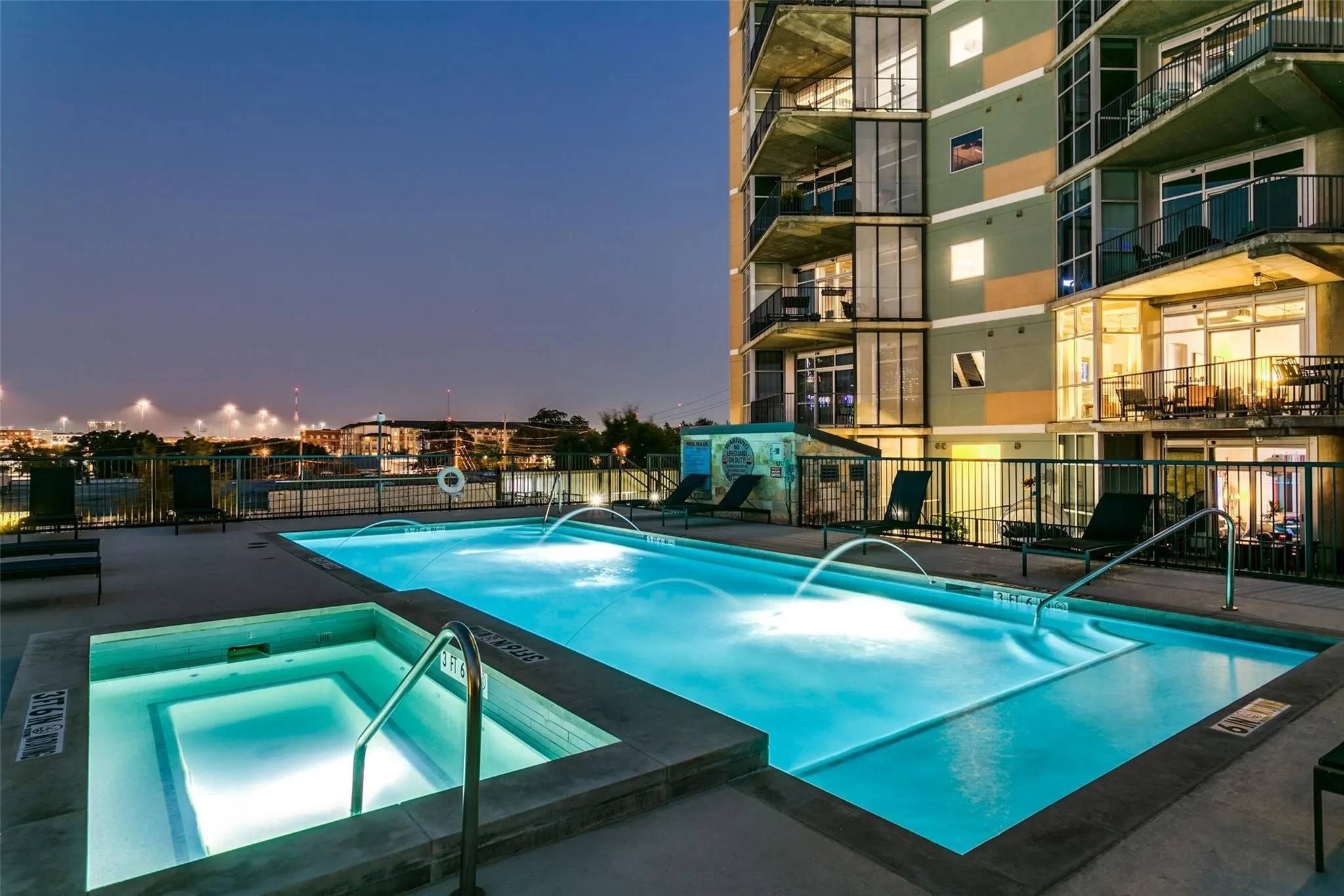 Condominium For Sale in Dallas County , 1001 Belleview Street 104, Dallas, Texas 75215, 1 Bedroom, 2 Bathroom, 1 Garage spaces, 836 Sqft, built in 2007, mls#21395489, Real Estate Agent in Dallas, Homes For Sale in Dallas county, Homes For Sale in Dallas, Realtor in Dallas Texas, Real Estate Brokerage Independent Realty Texas, Luminita Cordes Realtor