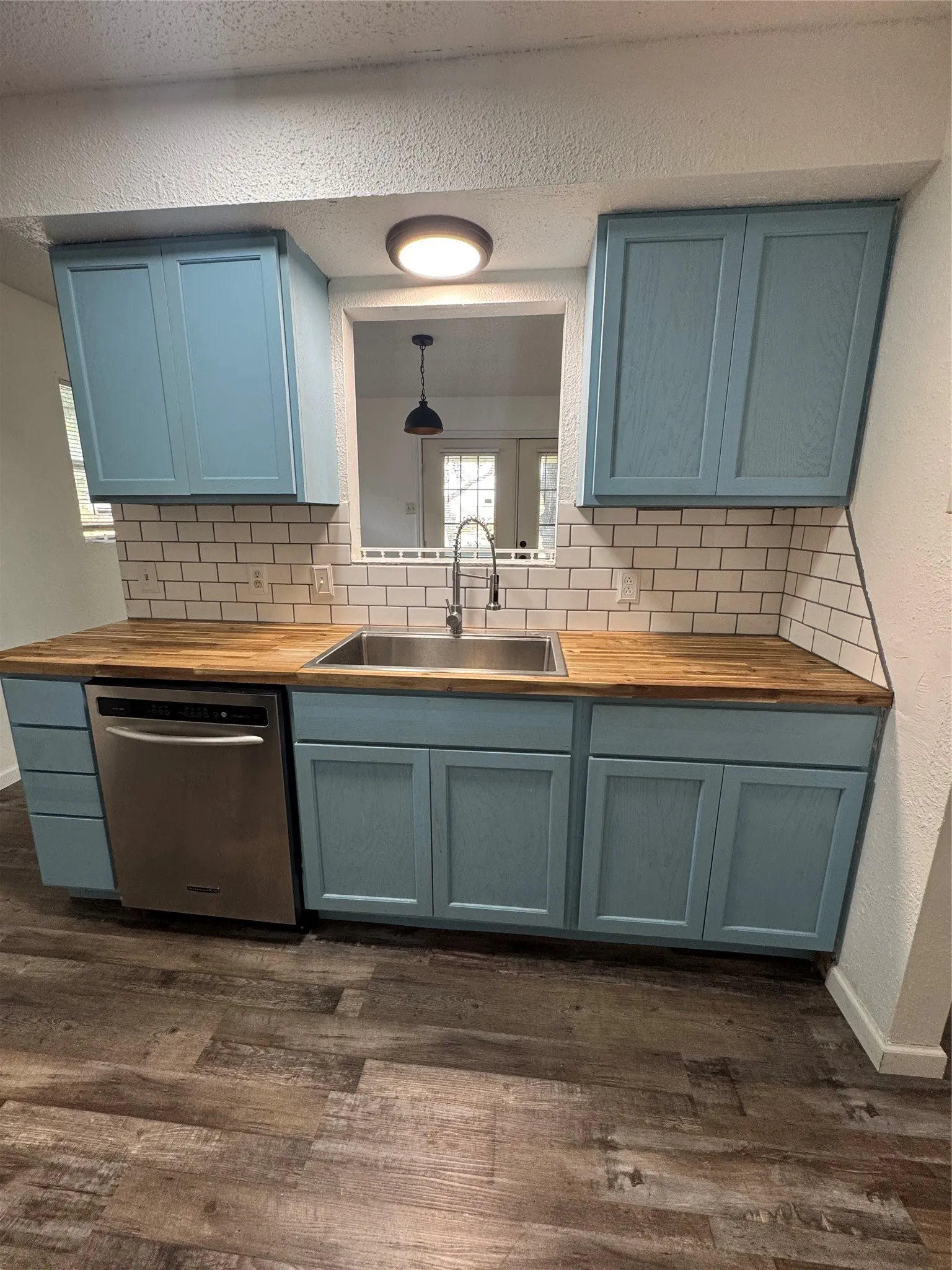 Single Family Residence For Rent in Mc Lennan County , 2715 S 2nd Street, Waco, Texas 76706, 2 Bedroom, 1 Bathroom, Garage spaces, 864 Sqft, built in 1984, mls#21395595, Real Estate Agent in Waco, Homes For Rent in Mc Lennan county, Homes For Rent in Waco, Realtor in Waco Texas, Real Estate Brokerage Independent Realty Texas, Luminita Cordes Realtor