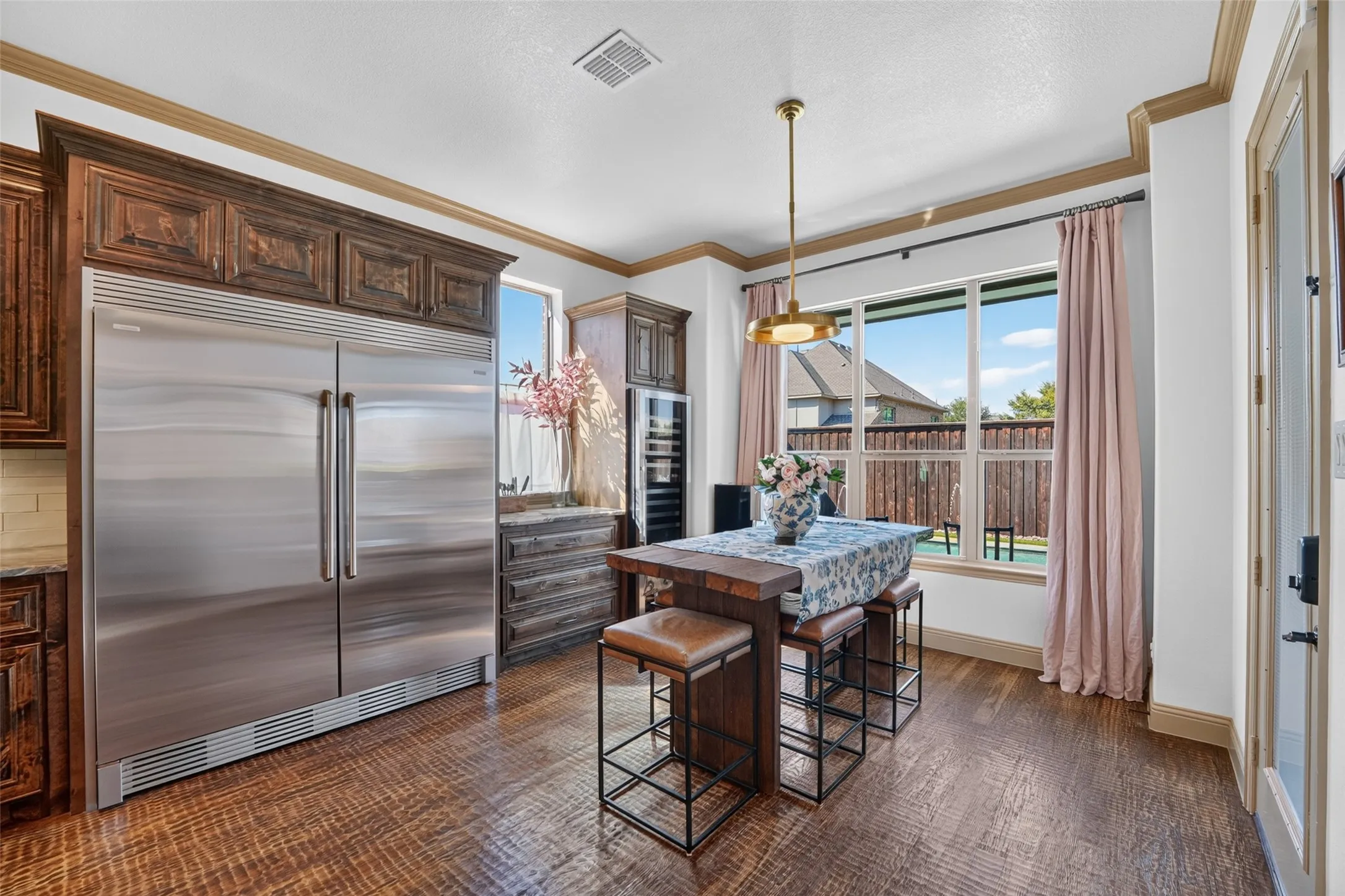 Single Family Residence For Sale in Collin County , 1141 Packsaddle Trail, Prosper, Texas 75078, 4 Bedroom, 4 Bathroom, 3 Garage spaces, 4,593 Sqft, built in 2011, mls#21394753, Real Estate Agent in Prosper, Homes For Sale in Collin county, Homes For Sale in Prosper, Realtor in Prosper Texas, Real Estate Brokerage Independent Realty Texas, Luminita Cordes Realtor