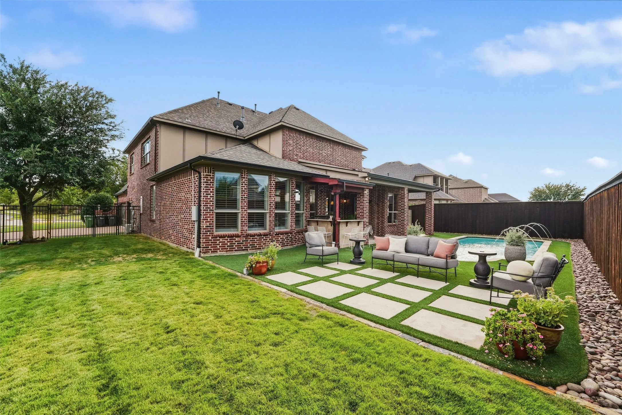 Single Family Residence For Sale in Collin County , 1141 Packsaddle Trail, Prosper, Texas 75078, 4 Bedroom, 4 Bathroom, 3 Garage spaces, 4,593 Sqft, built in 2011, mls#21394753, Real Estate Agent in Prosper, Homes For Sale in Collin county, Homes For Sale in Prosper, Realtor in Prosper Texas, Real Estate Brokerage Independent Realty Texas, Luminita Cordes Realtor