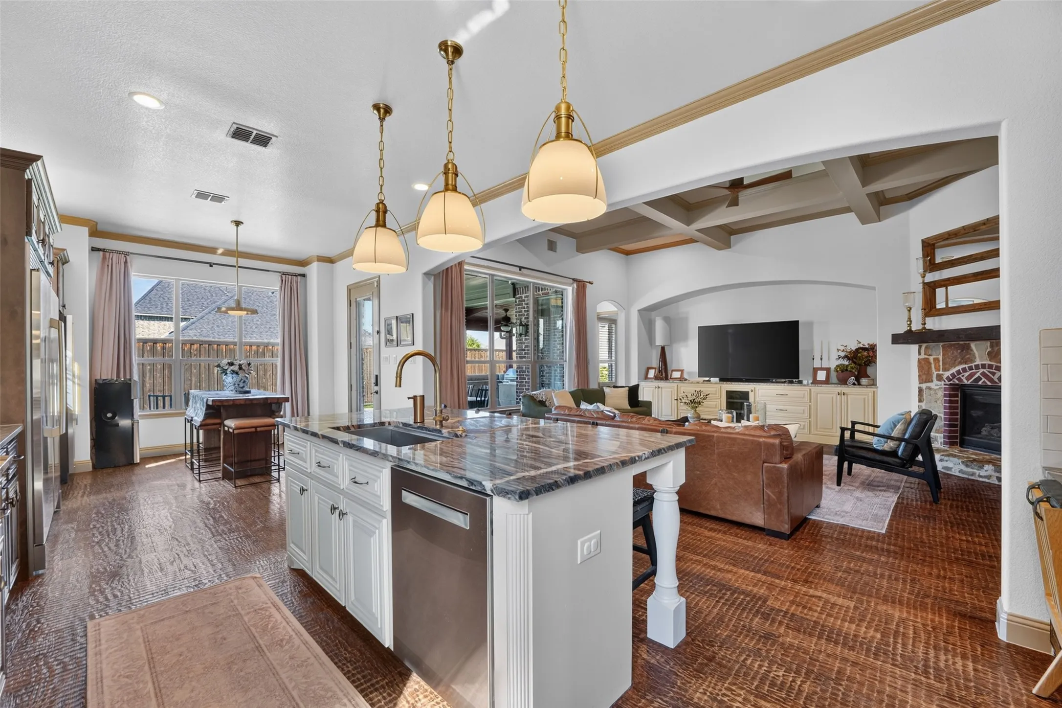 Single Family Residence For Sale in Collin County , 1141 Packsaddle Trail, Prosper, Texas 75078, 4 Bedroom, 4 Bathroom, 3 Garage spaces, 4,593 Sqft, built in 2011, mls#21394753, Real Estate Agent in Prosper, Homes For Sale in Collin county, Homes For Sale in Prosper, Realtor in Prosper Texas, Real Estate Brokerage Independent Realty Texas, Luminita Cordes Realtor