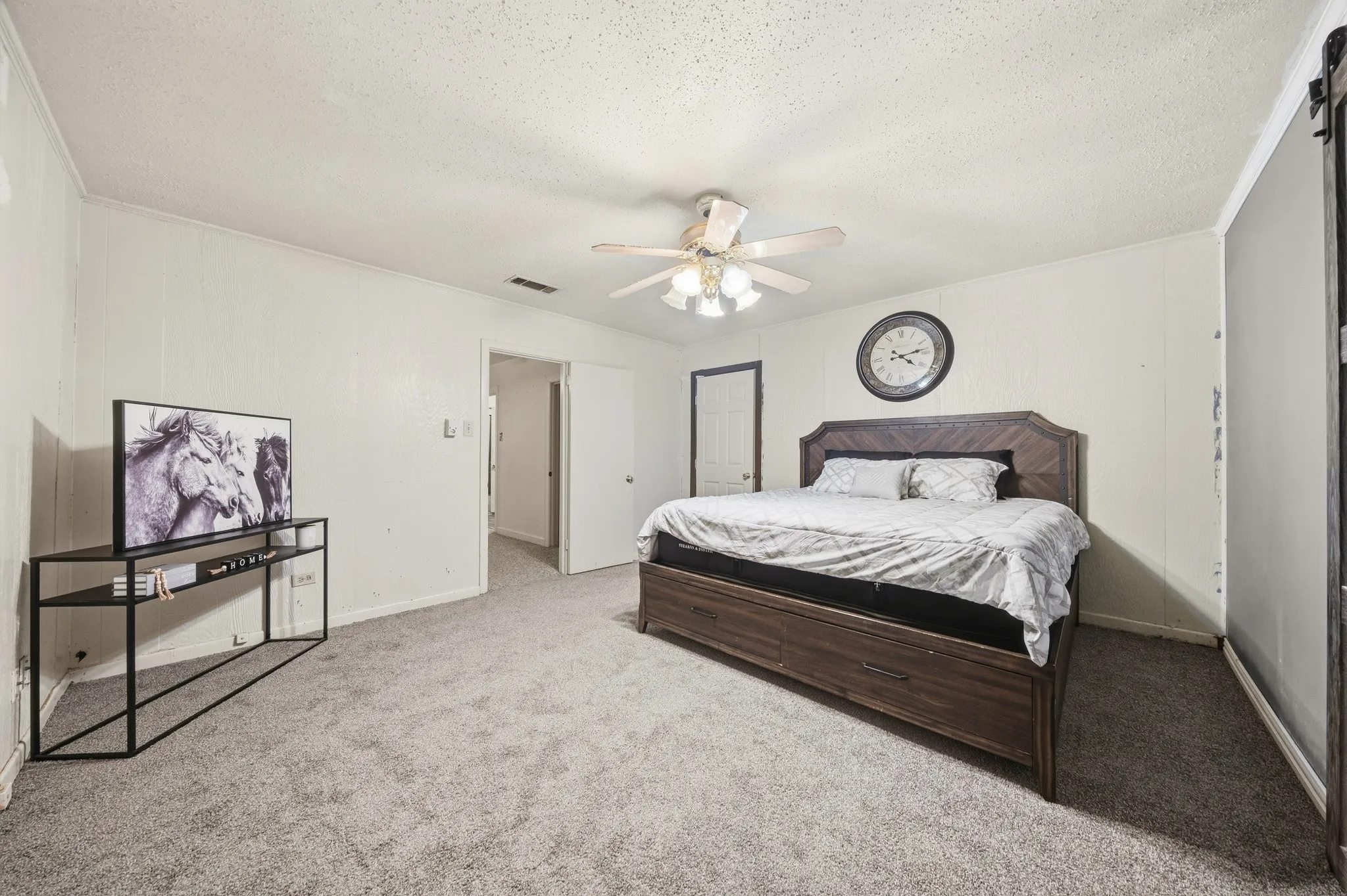 Single Family Residence For Sale in Mc Lennan County , 129 Victory Drive, Beverly Hills, Texas 76711, 3 Bedroom, 2 Bathroom, 2 Garage spaces, 1,168 Sqft, built in 1942, mls#21394586, Real Estate Agent in Beverly Hills, Homes For Sale in Mc Lennan county, Homes For Sale in Beverly Hills, Realtor in Beverly Hills Texas, Real Estate Brokerage Independent Realty Texas, Luminita Cordes Realtor