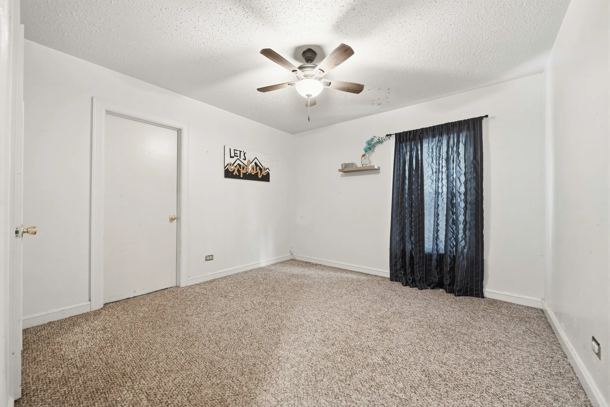 Single Family Residence For Sale in Mc Lennan County , 129 Victory Drive, Beverly Hills, Texas 76711, 3 Bedroom, 2 Bathroom, 2 Garage spaces, 1,168 Sqft, built in 1942, mls#21394586, Real Estate Agent in Beverly Hills, Homes For Sale in Mc Lennan county, Homes For Sale in Beverly Hills, Realtor in Beverly Hills Texas, Real Estate Brokerage Independent Realty Texas, Luminita Cordes Realtor