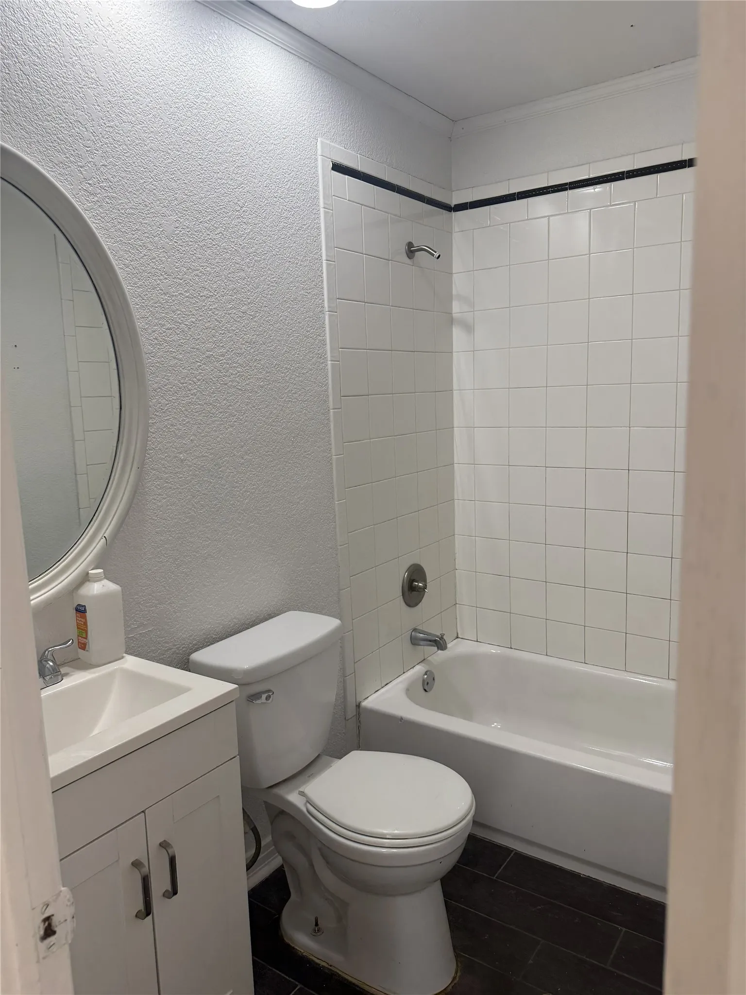 Single Family Residence For Sale in Dallas County , 617 E Union Bower Road, Irving, Texas 75061, 2 Bedroom, 1 Bathroom, Garage spaces, 1,076 Sqft, built in 1949, mls#21395585, Real Estate Agent in Irving, Homes For Sale in Dallas county, Homes For Sale in Irving, Realtor in Irving Texas, Real Estate Brokerage Independent Realty Texas, Luminita Cordes Realtor