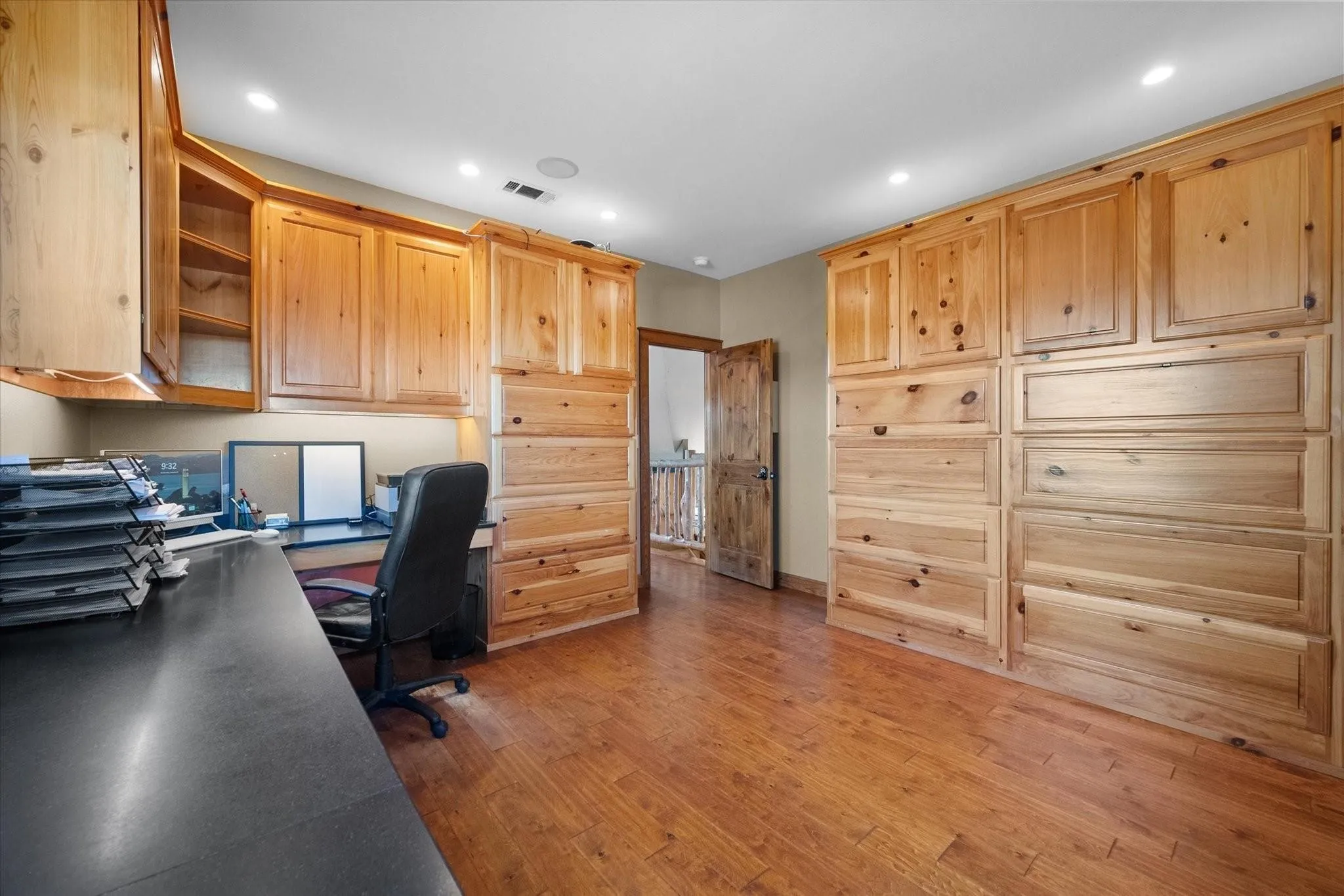 Business For Rent in Navarro County , 9919 S US Highway 287 1, Corsicana, Texas 75109, 0, 0, Garage spaces, 0 Sqft, built in 2005, mls#21393559, Real Estate Agent in Corsicana, Homes For Rent in Navarro county, Homes For Rent in Corsicana, Realtor in Corsicana Texas, Real Estate Brokerage Independent Realty Texas, Luminita Cordes Realtor