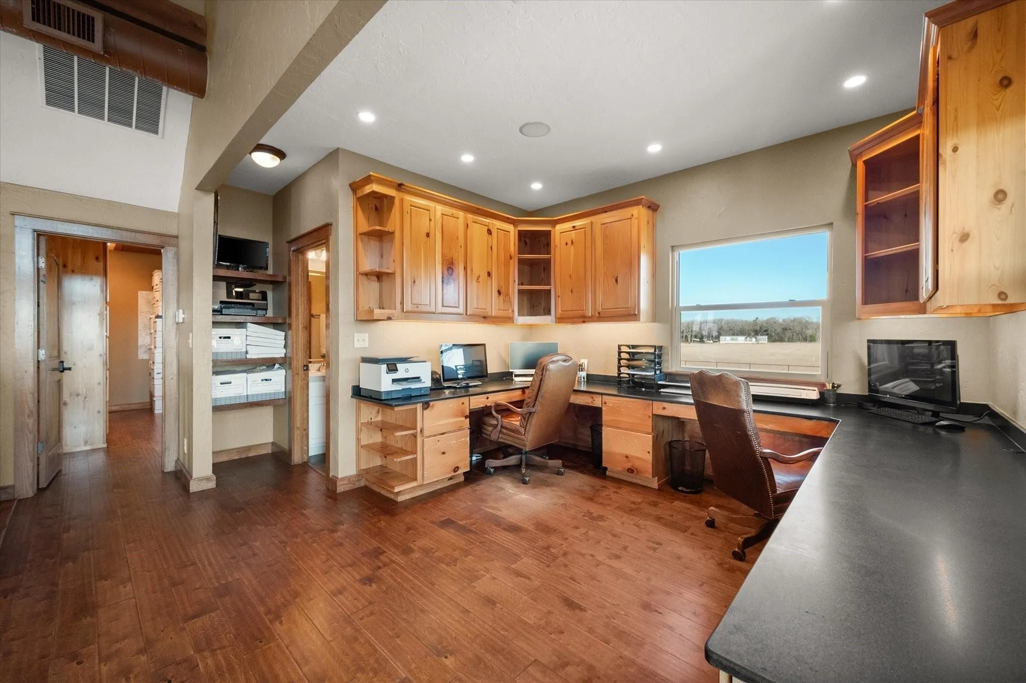 Business For Rent in Navarro County , 9919 S US Highway 287 1, Corsicana, Texas 75109, 0, 0, Garage spaces, 0 Sqft, built in 2005, mls#21393559, Real Estate Agent in Corsicana, Homes For Rent in Navarro county, Homes For Rent in Corsicana, Realtor in Corsicana Texas, Real Estate Brokerage Independent Realty Texas, Luminita Cordes Realtor