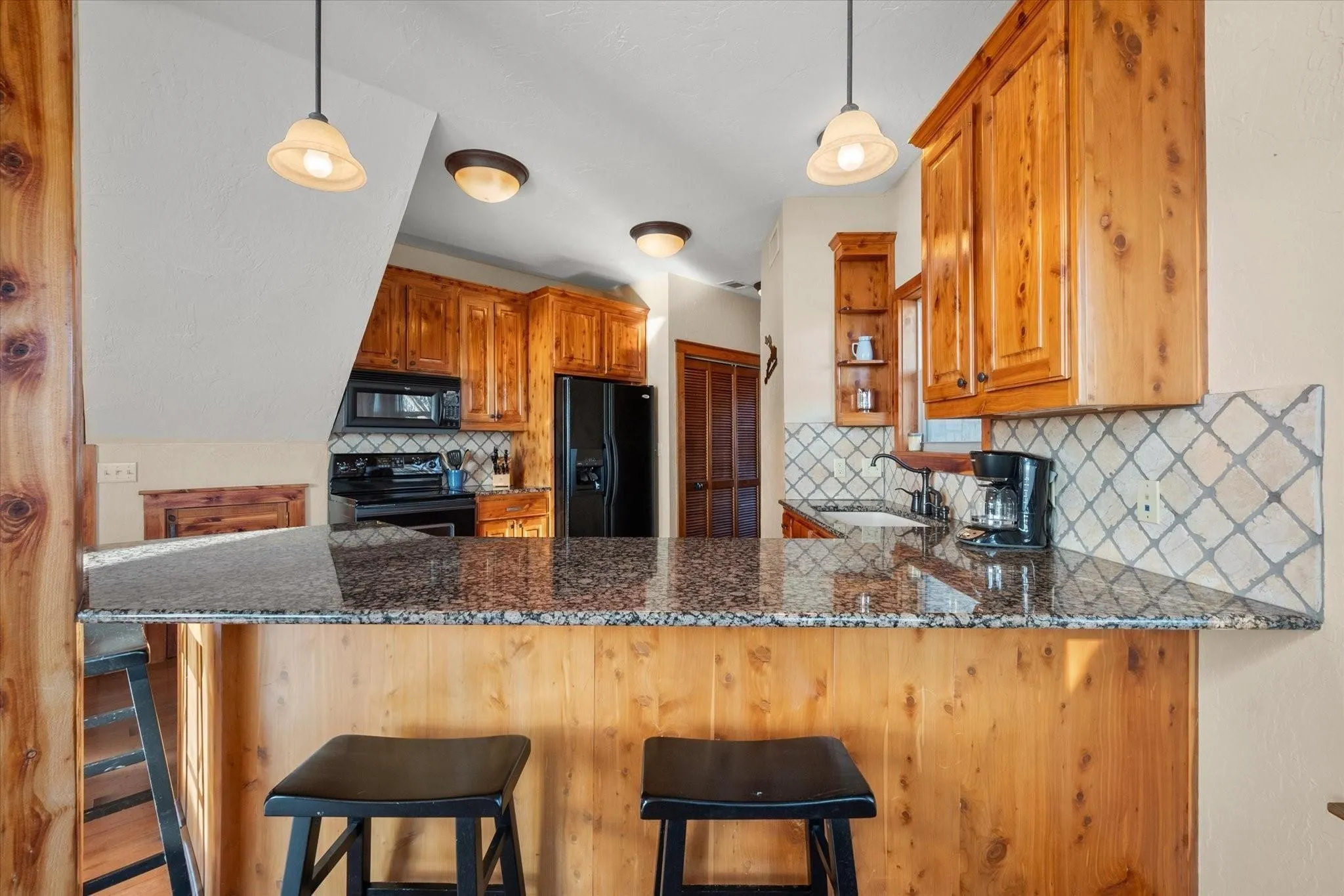 Business For Rent in Navarro County , 9919 S US Highway 287 1, Corsicana, Texas 75109, 0, 0, Garage spaces, 0 Sqft, built in 2005, mls#21393559, Real Estate Agent in Corsicana, Homes For Rent in Navarro county, Homes For Rent in Corsicana, Realtor in Corsicana Texas, Real Estate Brokerage Independent Realty Texas, Luminita Cordes Realtor