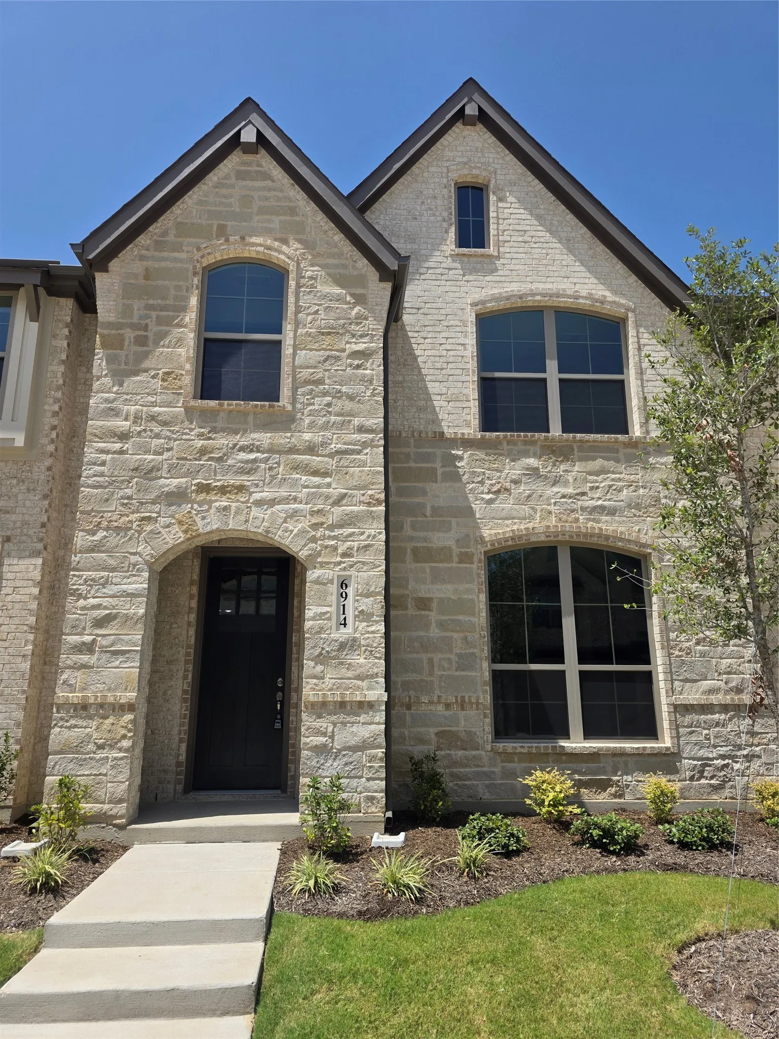 Townhouse For Rent