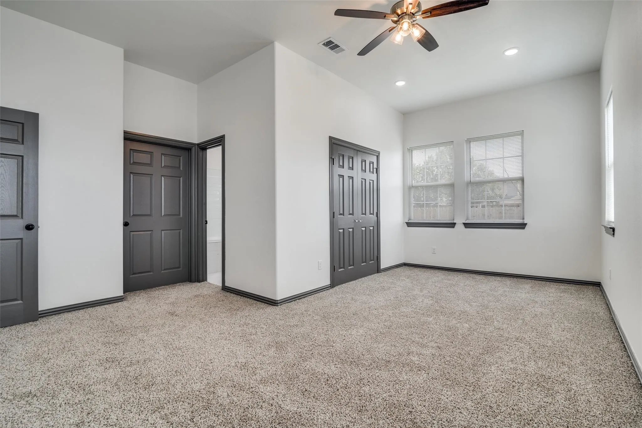 Single Family Residence For Sale in Hunt County , 705 Lakeland Drive, West Tawakoni, Texas 75474, 3 Bedroom, 2 Bathroom, 2 Garage spaces, 1,342 Sqft, built in 2023, mls#21395599, Real Estate Agent in West Tawakoni, Homes For Sale in Hunt county, Homes For Sale in West Tawakoni, Realtor in West Tawakoni Texas, Real Estate Brokerage Independent Realty Texas, Luminita Cordes Realtor