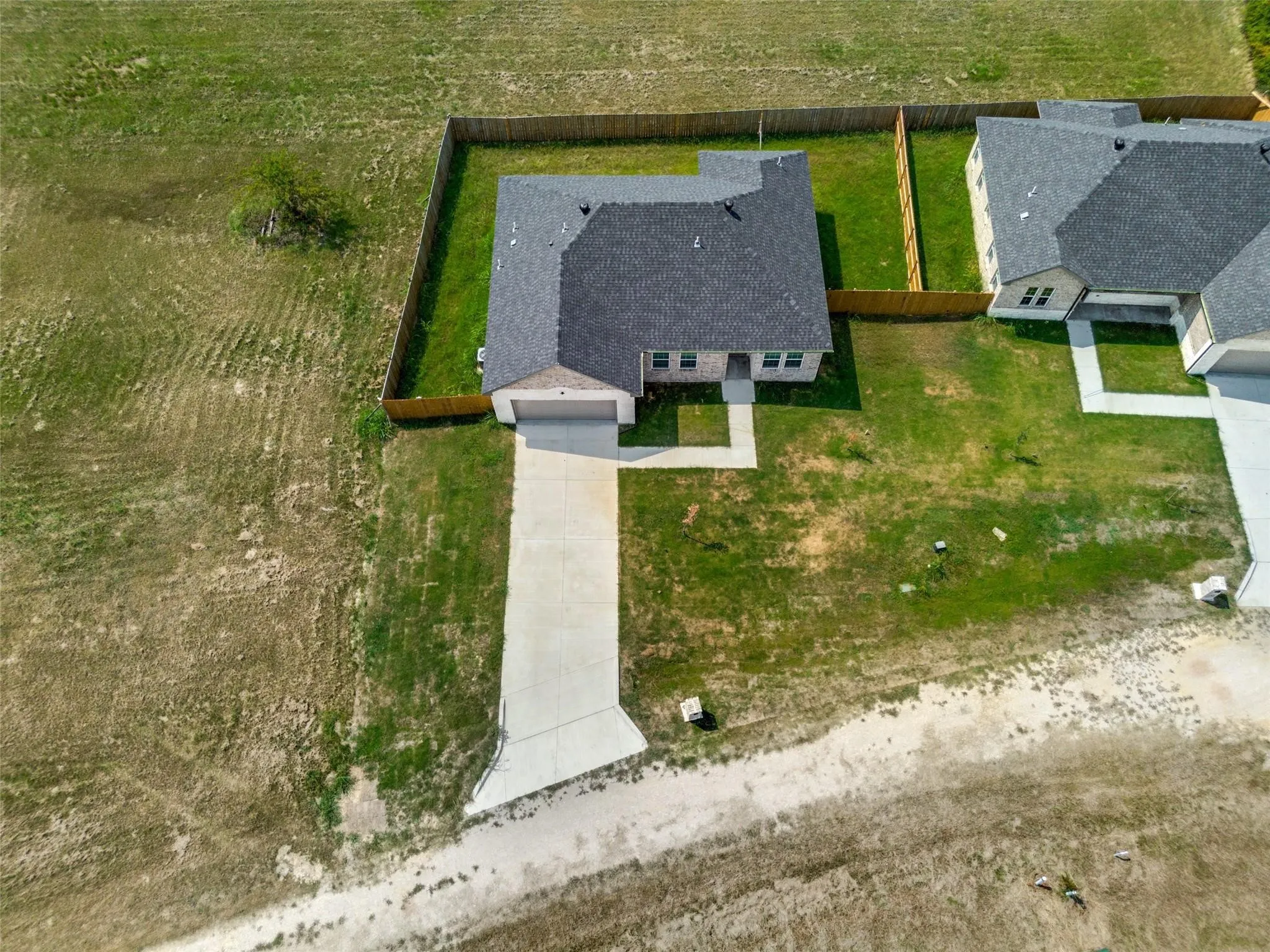 Single Family Residence For Sale in Hunt County , 705 Lakeland Drive, West Tawakoni, Texas 75474, 3 Bedroom, 2 Bathroom, 2 Garage spaces, 1,342 Sqft, built in 2023, mls#21395599, Real Estate Agent in West Tawakoni, Homes For Sale in Hunt county, Homes For Sale in West Tawakoni, Realtor in West Tawakoni Texas, Real Estate Brokerage Independent Realty Texas, Luminita Cordes Realtor