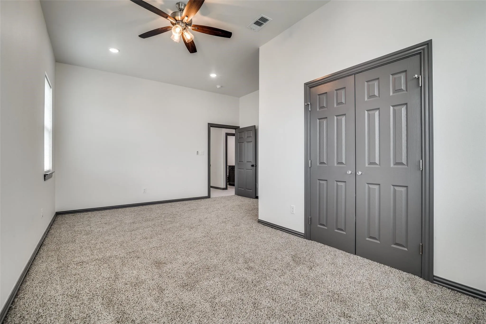 Single Family Residence For Sale in Hunt County , 705 Lakeland Drive, West Tawakoni, Texas 75474, 3 Bedroom, 2 Bathroom, 2 Garage spaces, 1,342 Sqft, built in 2023, mls#21395599, Real Estate Agent in West Tawakoni, Homes For Sale in Hunt county, Homes For Sale in West Tawakoni, Realtor in West Tawakoni Texas, Real Estate Brokerage Independent Realty Texas, Luminita Cordes Realtor