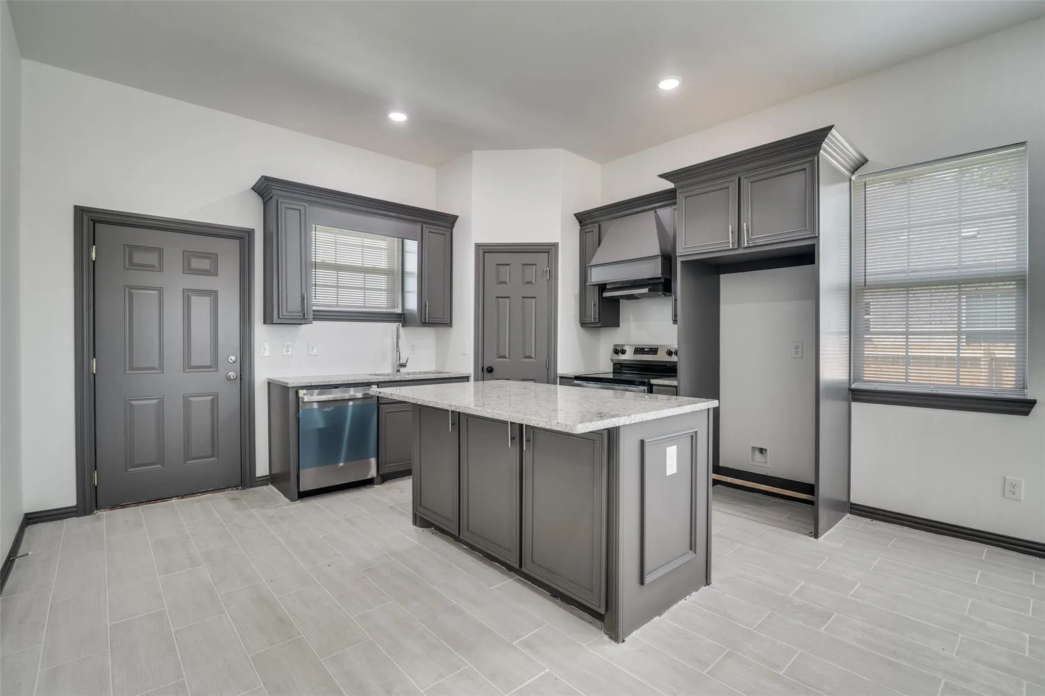 Single Family Residence For Sale in Hunt County , 705 Lakeland Drive, West Tawakoni, Texas 75474, 3 Bedroom, 2 Bathroom, 2 Garage spaces, 1,342 Sqft, built in 2023, mls#21395599, Real Estate Agent in West Tawakoni, Homes For Sale in Hunt county, Homes For Sale in West Tawakoni, Realtor in West Tawakoni Texas, Real Estate Brokerage Independent Realty Texas, Luminita Cordes Realtor