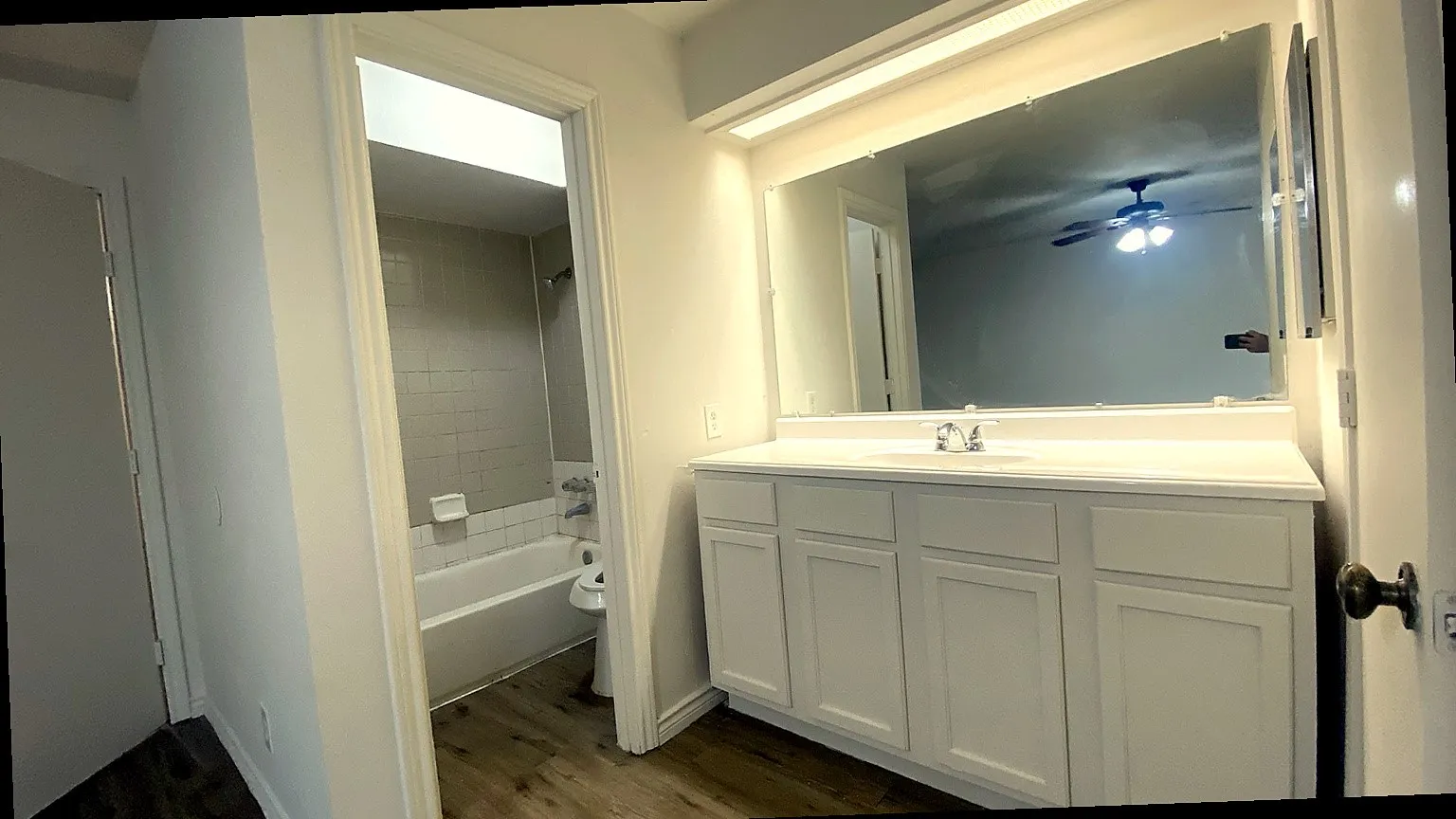 Condominium For Sale in Dallas County , 6019 Ridgecrest Road 204B, Dallas, Texas 75231, 2 Bedroom, 3 Bathroom, 1 Garage spaces, 1,092 Sqft, built in 1979, mls#21395578, Real Estate Agent in Dallas, Homes For Sale in Dallas county, Homes For Sale in Dallas, Realtor in Dallas Texas, Real Estate Brokerage Independent Realty Texas, Luminita Cordes Realtor