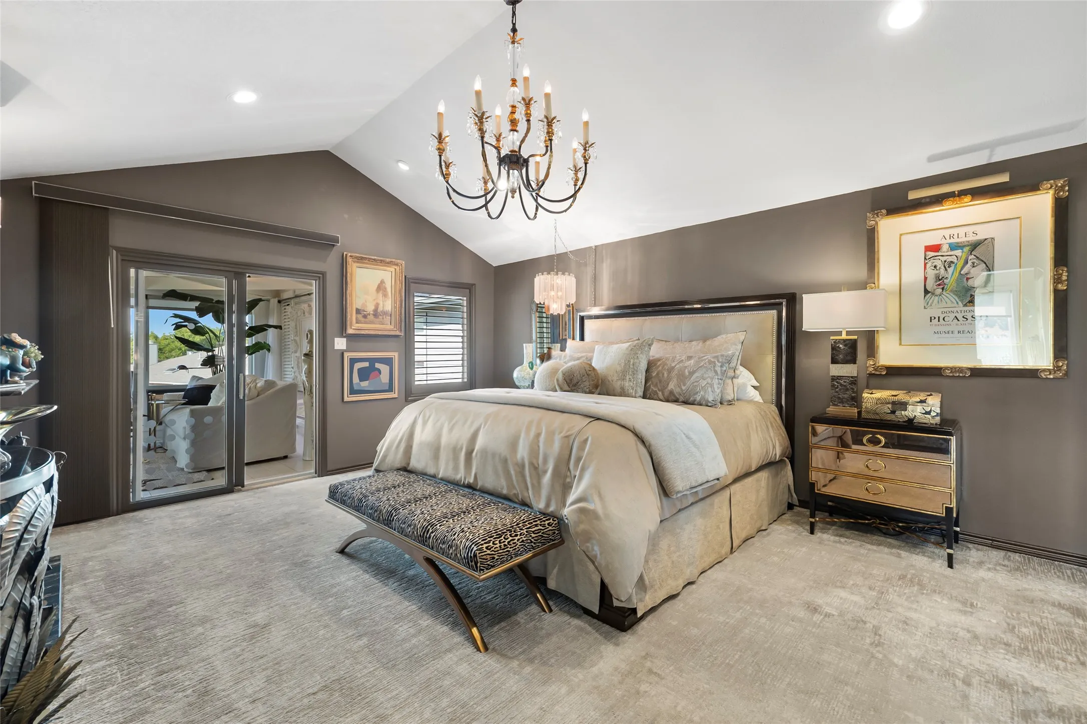 Single Family Residence For Sale in Rockwall County , 5713 Southern Cross Drive, Rockwall, Texas 75032, 3 Bedroom, 3 Bathroom, 2 Garage spaces, 2,920 Sqft, built in 1985, mls#21394112, Real Estate Agent in Rockwall, Homes For Sale in Rockwall county, Homes For Sale in Rockwall, Realtor in Rockwall Texas, Real Estate Brokerage Independent Realty Texas, Luminita Cordes Realtor