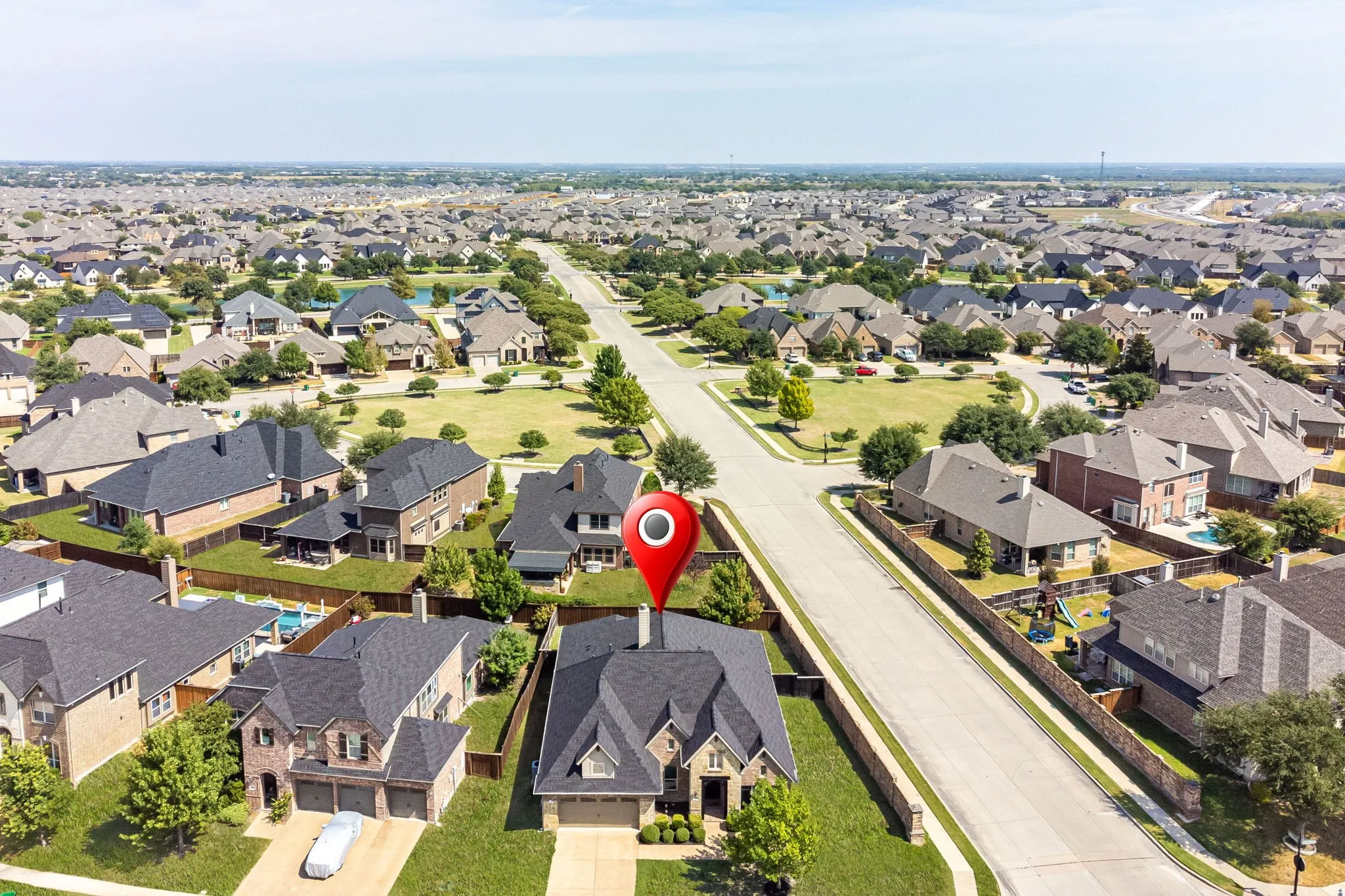 Single Family Residence For Sale in Kaufman County , 1100 Somerset Circle, Forney, Texas 75126, 3 Bedroom, 3 Bathroom, 2 Garage spaces, 2,672 Sqft, built in 2015, mls#21395576, Real Estate Agent in Forney, Homes For Sale in Kaufman county, Homes For Sale in Forney, Realtor in Forney Texas, Real Estate Brokerage Independent Realty Texas, Luminita Cordes Realtor