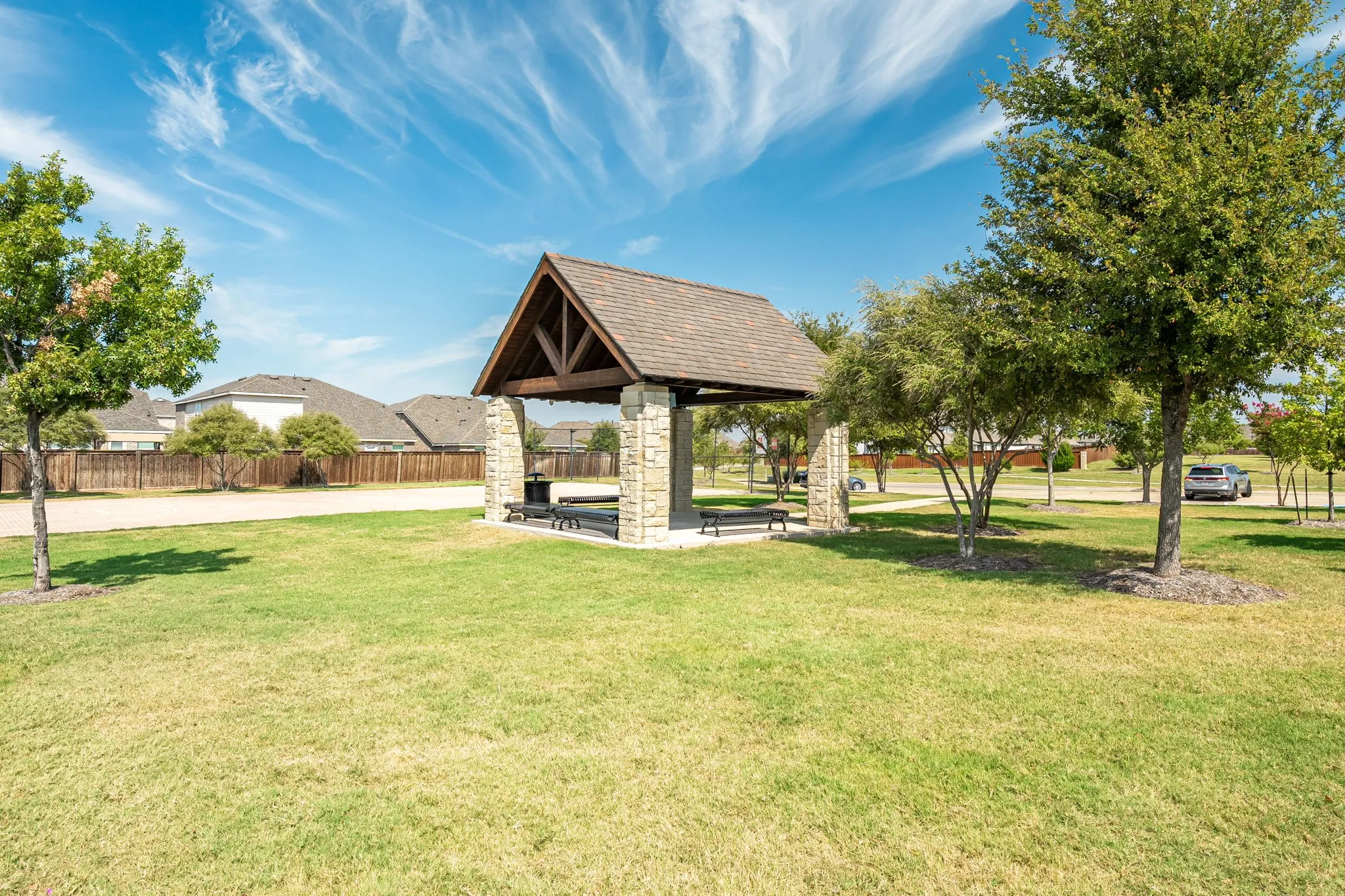 Single Family Residence For Sale in Kaufman County , 1100 Somerset Circle, Forney, Texas 75126, 3 Bedroom, 3 Bathroom, 2 Garage spaces, 2,672 Sqft, built in 2015, mls#21395576, Real Estate Agent in Forney, Homes For Sale in Kaufman county, Homes For Sale in Forney, Realtor in Forney Texas, Real Estate Brokerage Independent Realty Texas, Luminita Cordes Realtor