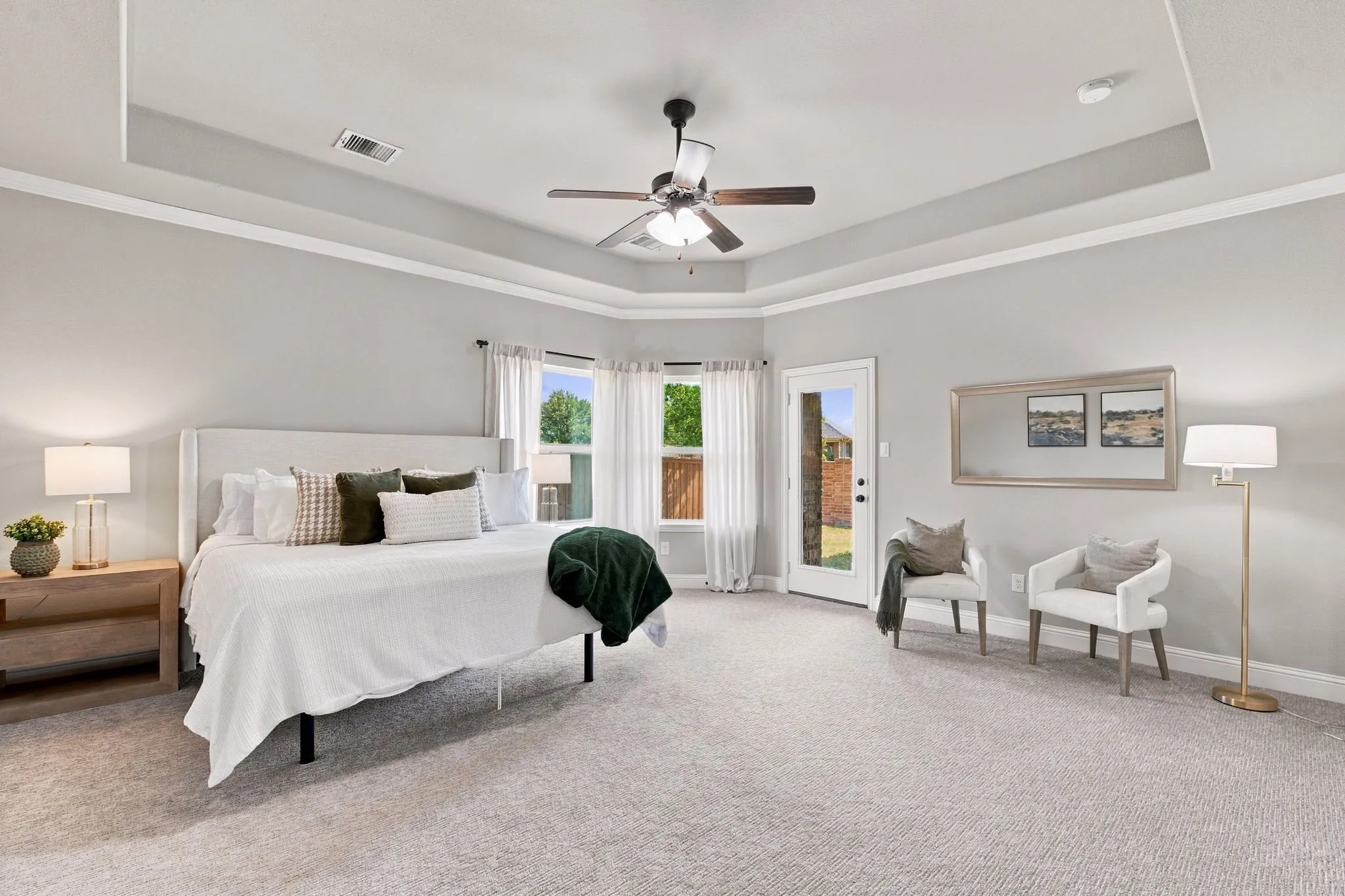 Single Family Residence For Sale in Kaufman County , 1100 Somerset Circle, Forney, Texas 75126, 3 Bedroom, 3 Bathroom, 2 Garage spaces, 2,672 Sqft, built in 2015, mls#21395576, Real Estate Agent in Forney, Homes For Sale in Kaufman county, Homes For Sale in Forney, Realtor in Forney Texas, Real Estate Brokerage Independent Realty Texas, Luminita Cordes Realtor