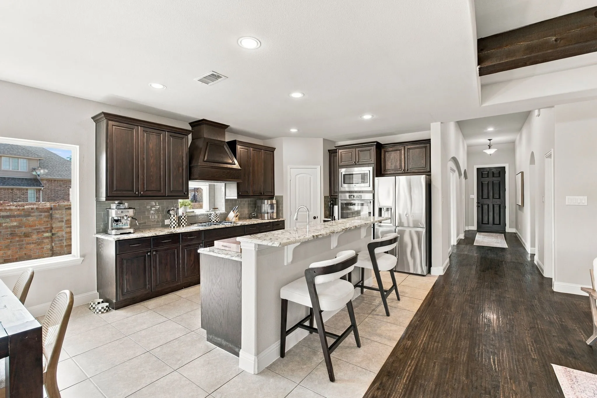 Single Family Residence For Sale in Kaufman County , 1100 Somerset Circle, Forney, Texas 75126, 3 Bedroom, 3 Bathroom, 2 Garage spaces, 2,672 Sqft, built in 2015, mls#21395576, Real Estate Agent in Forney, Homes For Sale in Kaufman county, Homes For Sale in Forney, Realtor in Forney Texas, Real Estate Brokerage Independent Realty Texas, Luminita Cordes Realtor