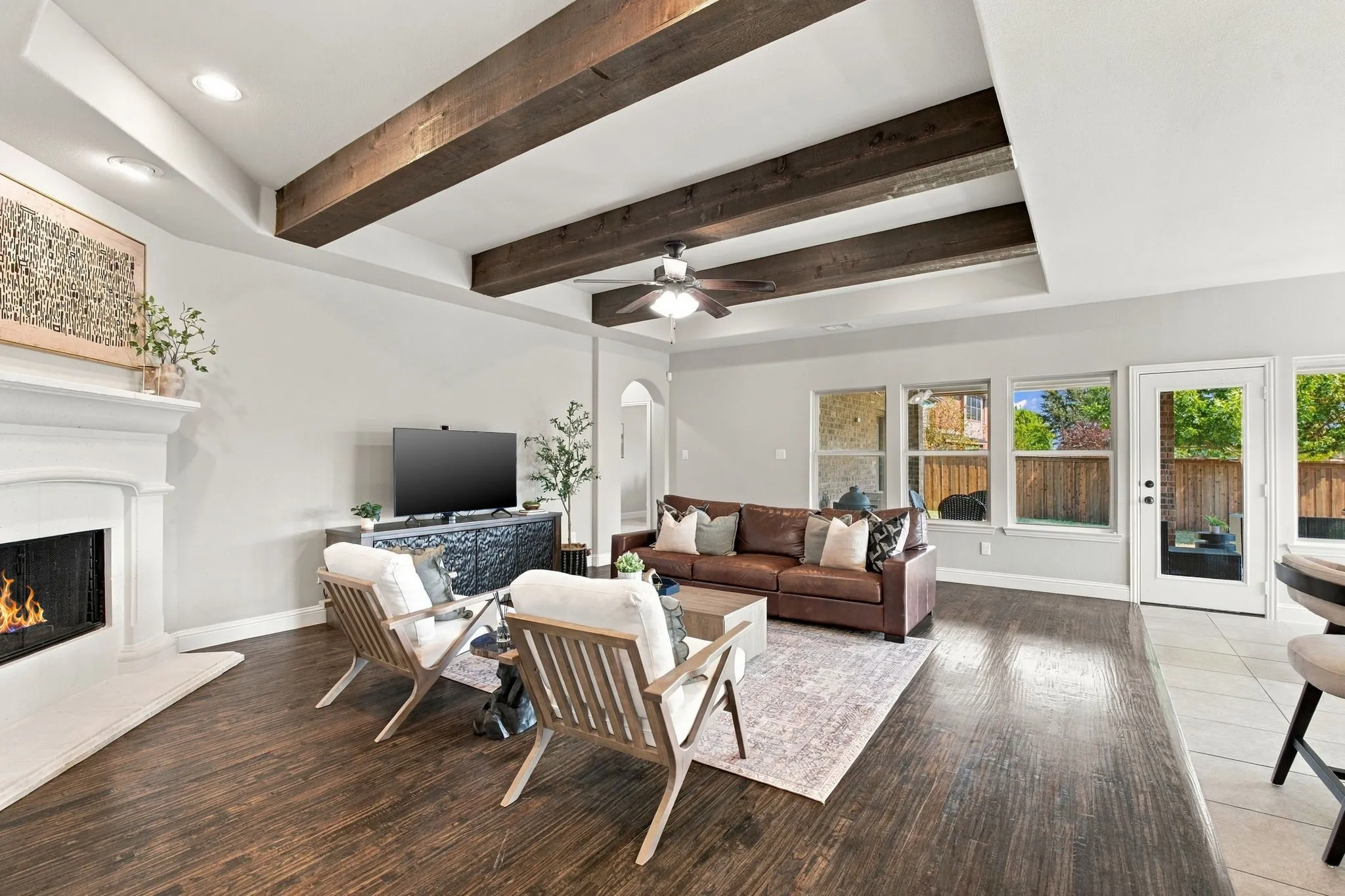 Single Family Residence For Sale in Kaufman County , 1100 Somerset Circle, Forney, Texas 75126, 3 Bedroom, 3 Bathroom, 2 Garage spaces, 2,672 Sqft, built in 2015, mls#21395576, Real Estate Agent in Forney, Homes For Sale in Kaufman county, Homes For Sale in Forney, Realtor in Forney Texas, Real Estate Brokerage Independent Realty Texas, Luminita Cordes Realtor
