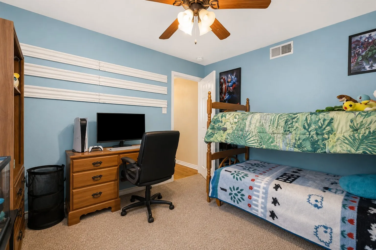 Single Family Residence For Sale in Grayson County , 1111 Ridgewood Road, Denison, Texas 75020, 3 Bedroom, 1 Bathroom, Garage spaces, 1,052 Sqft, built in 1960, mls#21336999, Real Estate Agent in Denison, Homes For Sale in Grayson county, Homes For Sale in Denison, Realtor in Denison Texas, Real Estate Brokerage Independent Realty Texas, Luminita Cordes Realtor