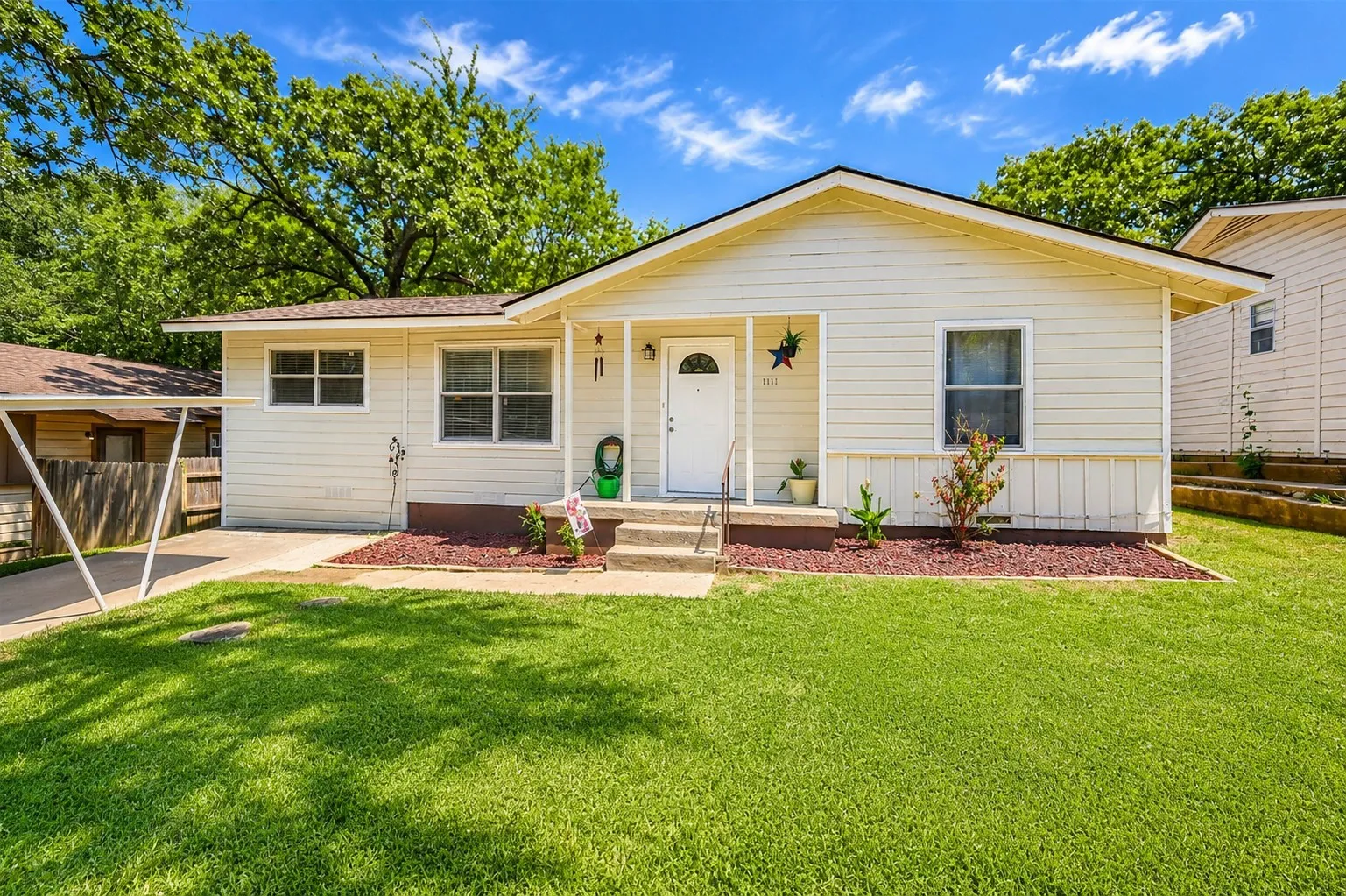Single Family Residence For Sale
