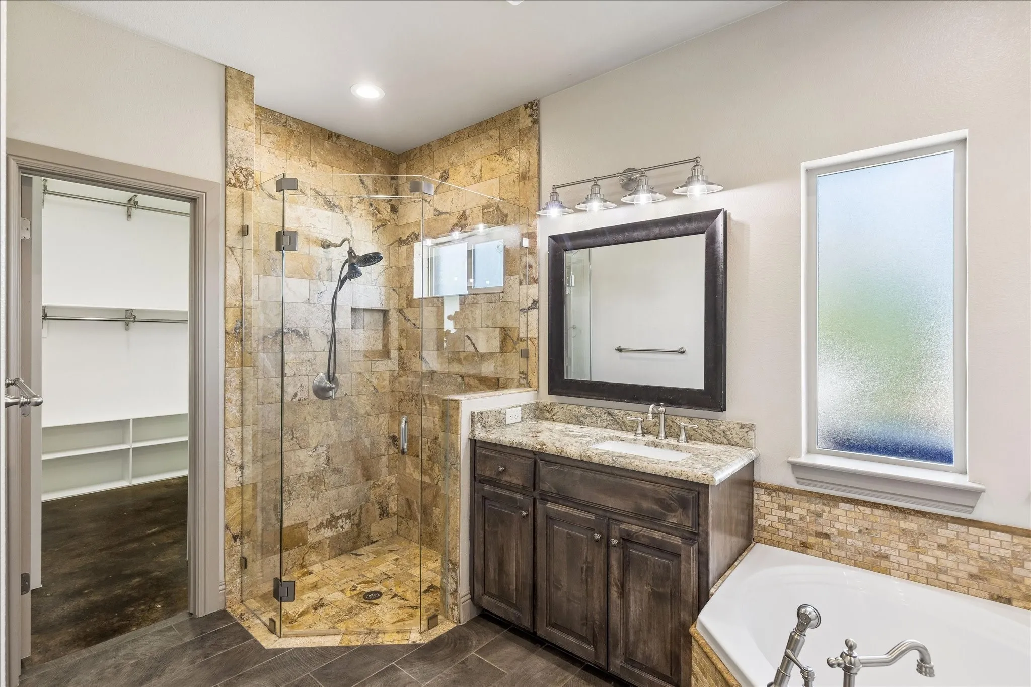 Single Family Residence For Sale in Denton County , 12953 Flow Road, Krum, Texas 76249, 4 Bedroom, 3 Bathroom, 2 Garage spaces, 2,407 Sqft, built in 2017, mls#21394555, Real Estate Agent in Krum, Homes For Sale in Denton county, Homes For Sale in Krum, Realtor in Krum Texas, Real Estate Brokerage Independent Realty Texas, Luminita Cordes Realtor